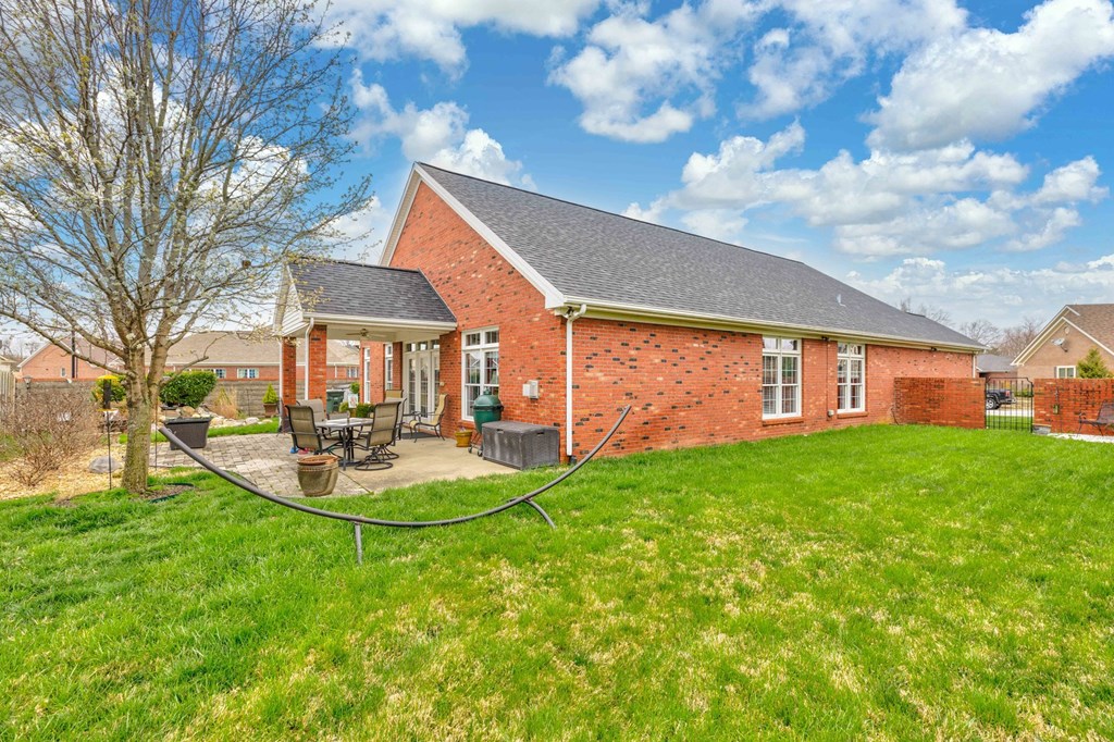 400 Stableford Cir, Owensboro, Kentucky 42303, 4 Bedrooms Bedrooms, ,3 BathroomsBathrooms,Single Family Residence,For Sale,Stableford Cir,93019
