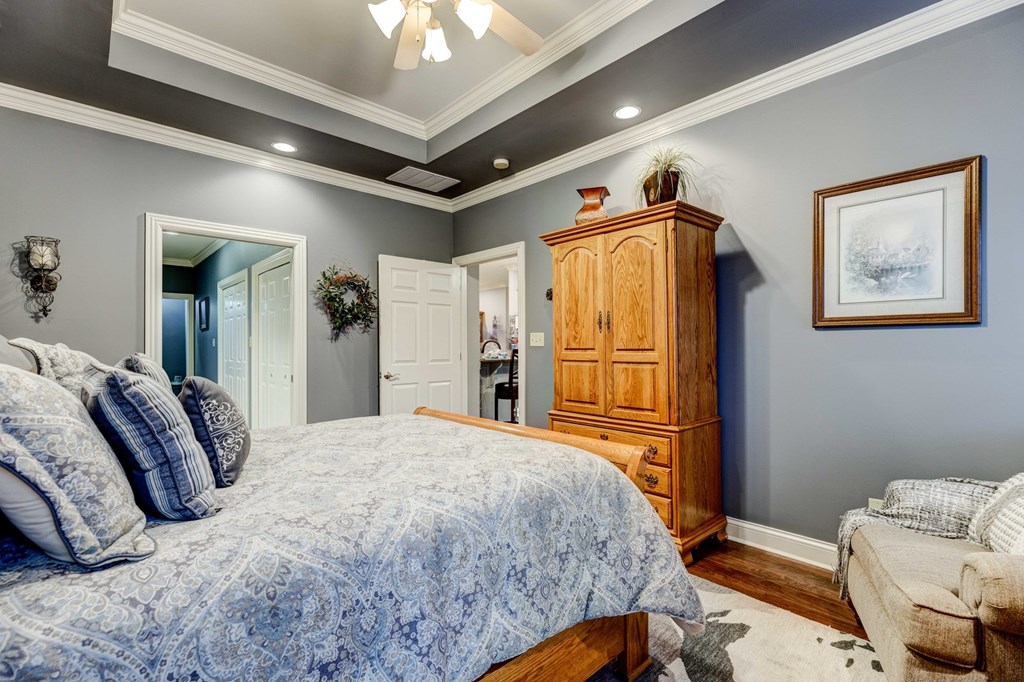 400 Stableford Cir, Owensboro, Kentucky 42303, 4 Bedrooms Bedrooms, ,3 BathroomsBathrooms,Single Family Residence,For Sale,Stableford Cir,93019