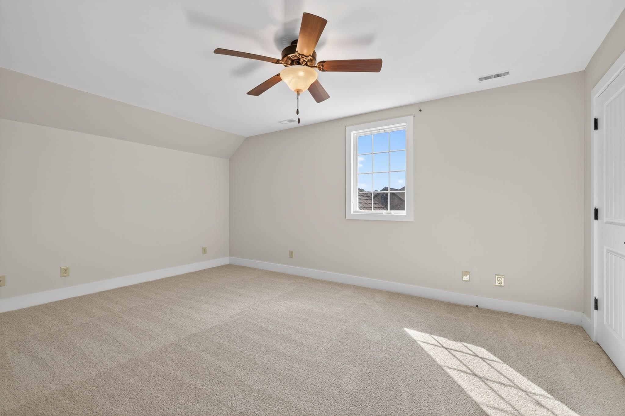 4547 Lake Forest Drive, Owensboro, Kentucky 42303, 4 Bedrooms Bedrooms, ,3 BathroomsBathrooms,Single Family Residence,For Sale,Lake Forest Drive,93021