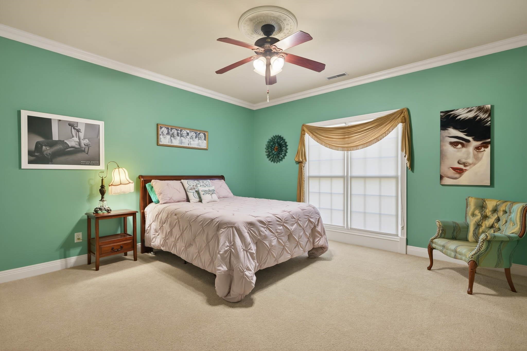 2610 Avenue of the Parks, Owensboro, Kentucky 42303, 3 Bedrooms Bedrooms, ,2 BathroomsBathrooms,Single Family Residence,For Sale,Avenue of the Parks,93022