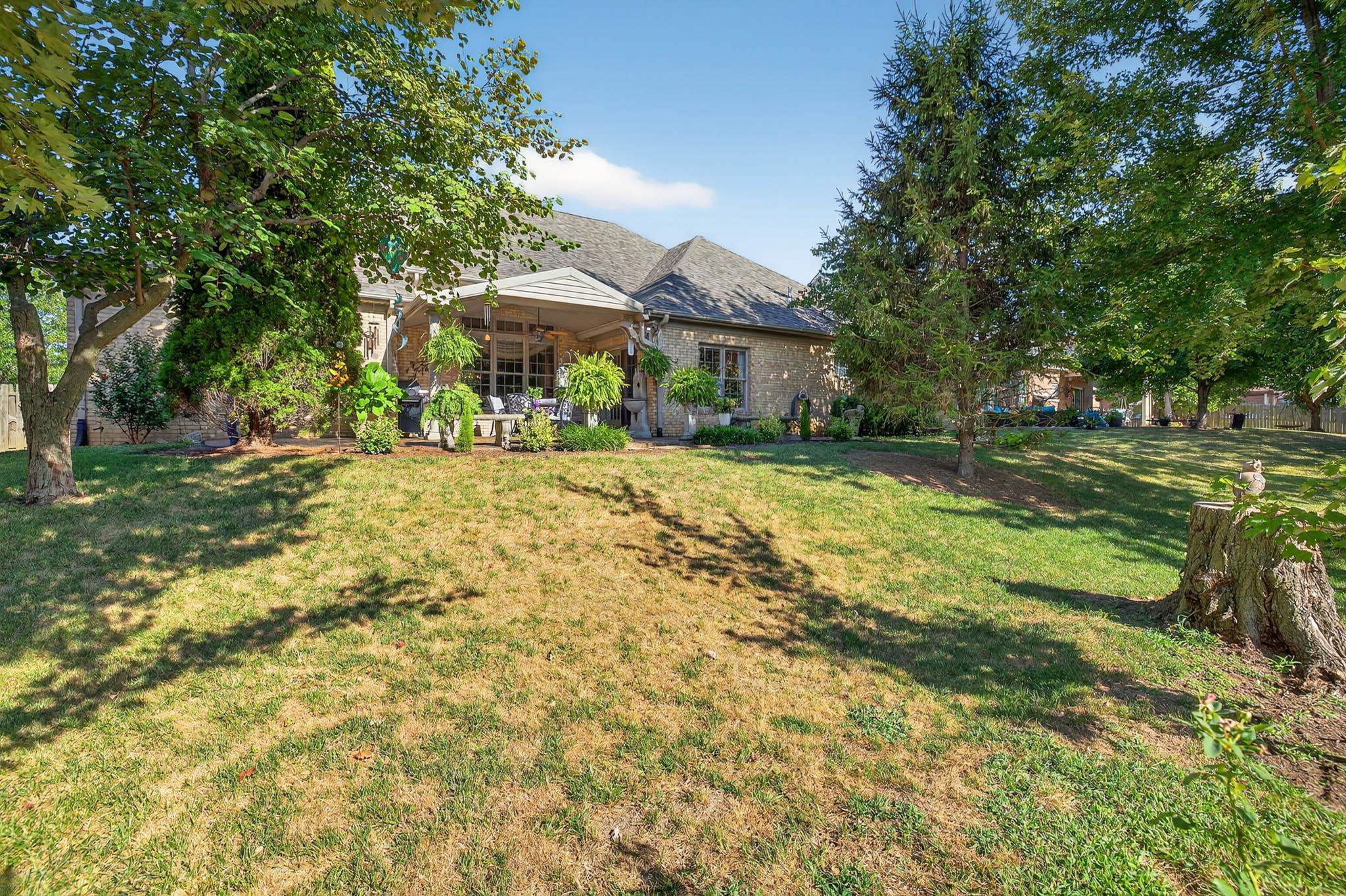2610 Avenue of the Parks, Owensboro, Kentucky 42303, 3 Bedrooms Bedrooms, ,2 BathroomsBathrooms,Single Family Residence,For Sale,Avenue of the Parks,93022