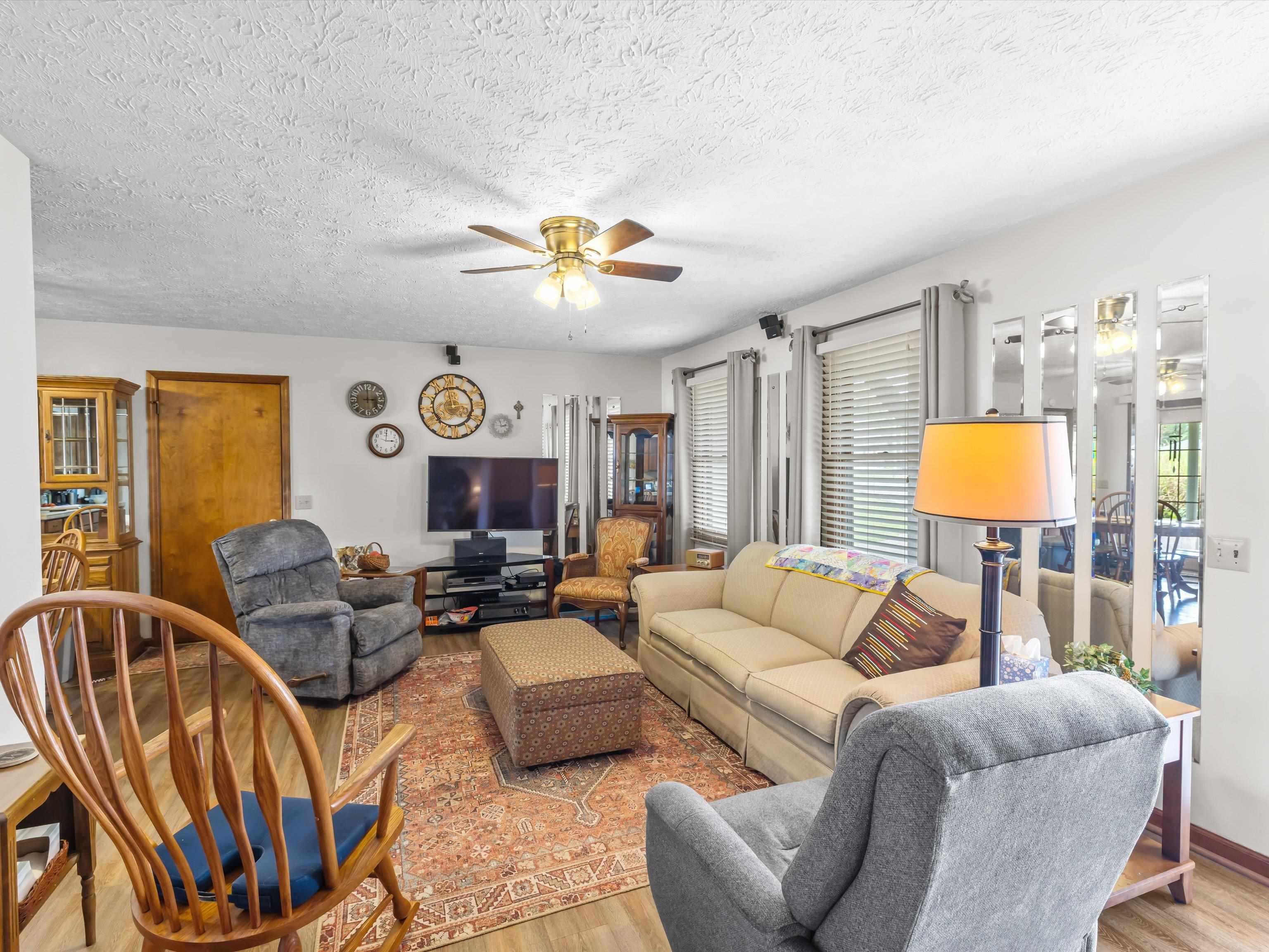 105 Riverview Dr, Hawesville, Kentucky 42348, 3 Bedrooms Bedrooms, ,2 BathroomsBathrooms,Single Family Residence,For Sale,Riverview Dr,93023