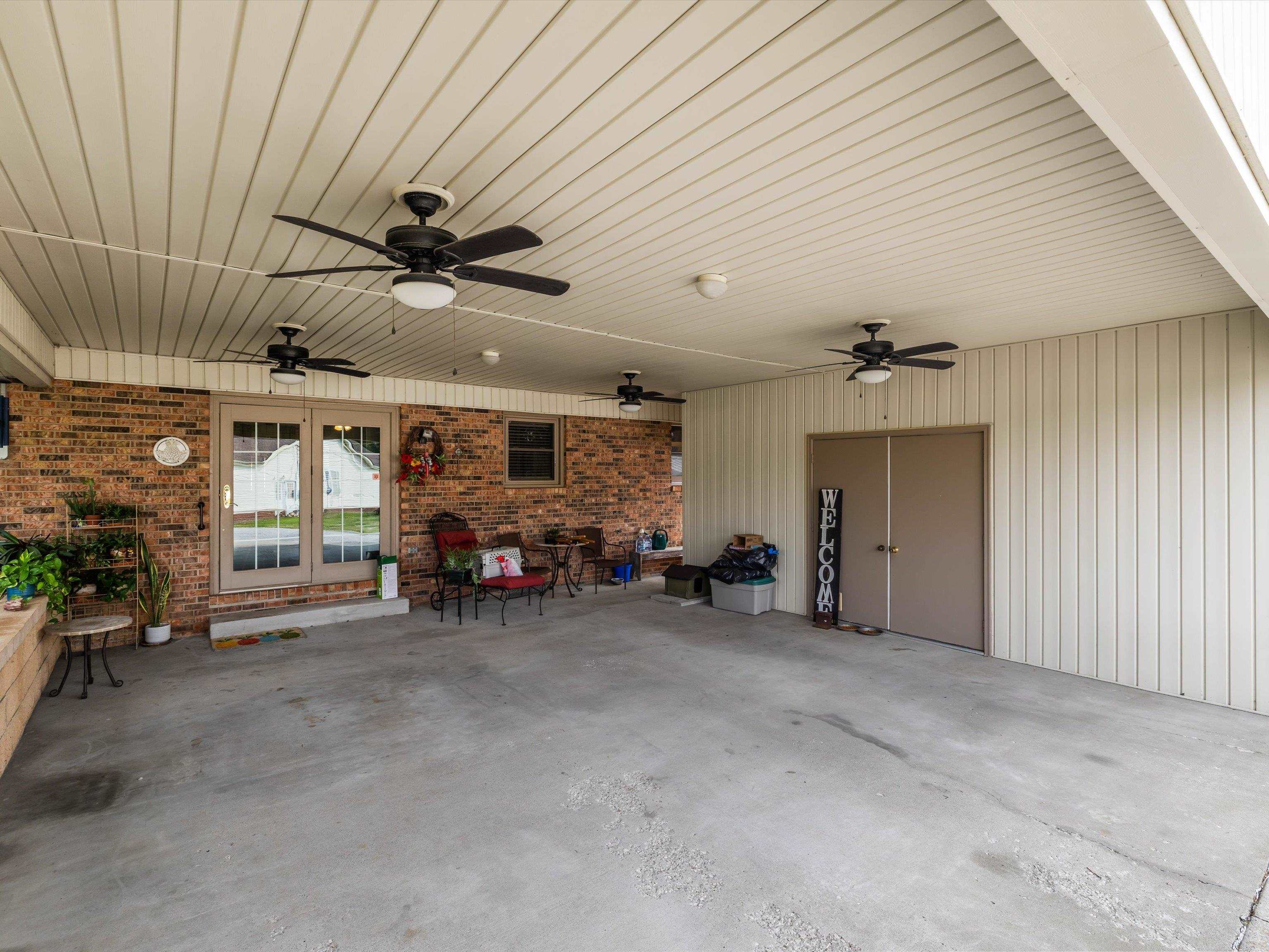 105 Riverview Dr, Hawesville, Kentucky 42348, 3 Bedrooms Bedrooms, ,2 BathroomsBathrooms,Single Family Residence,For Sale,Riverview Dr,93023
