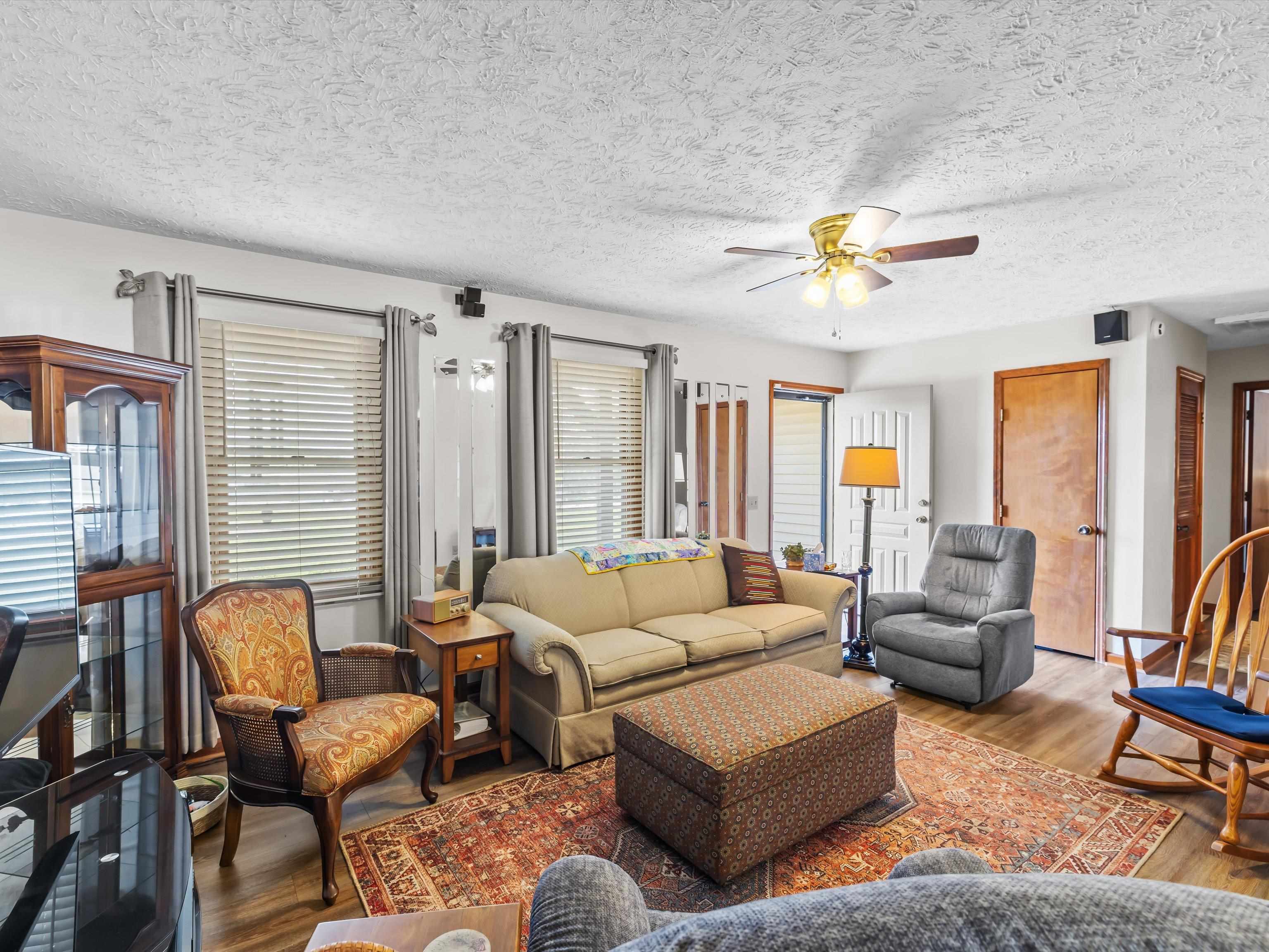105 Riverview Dr, Hawesville, Kentucky 42348, 3 Bedrooms Bedrooms, ,2 BathroomsBathrooms,Single Family Residence,For Sale,Riverview Dr,93023