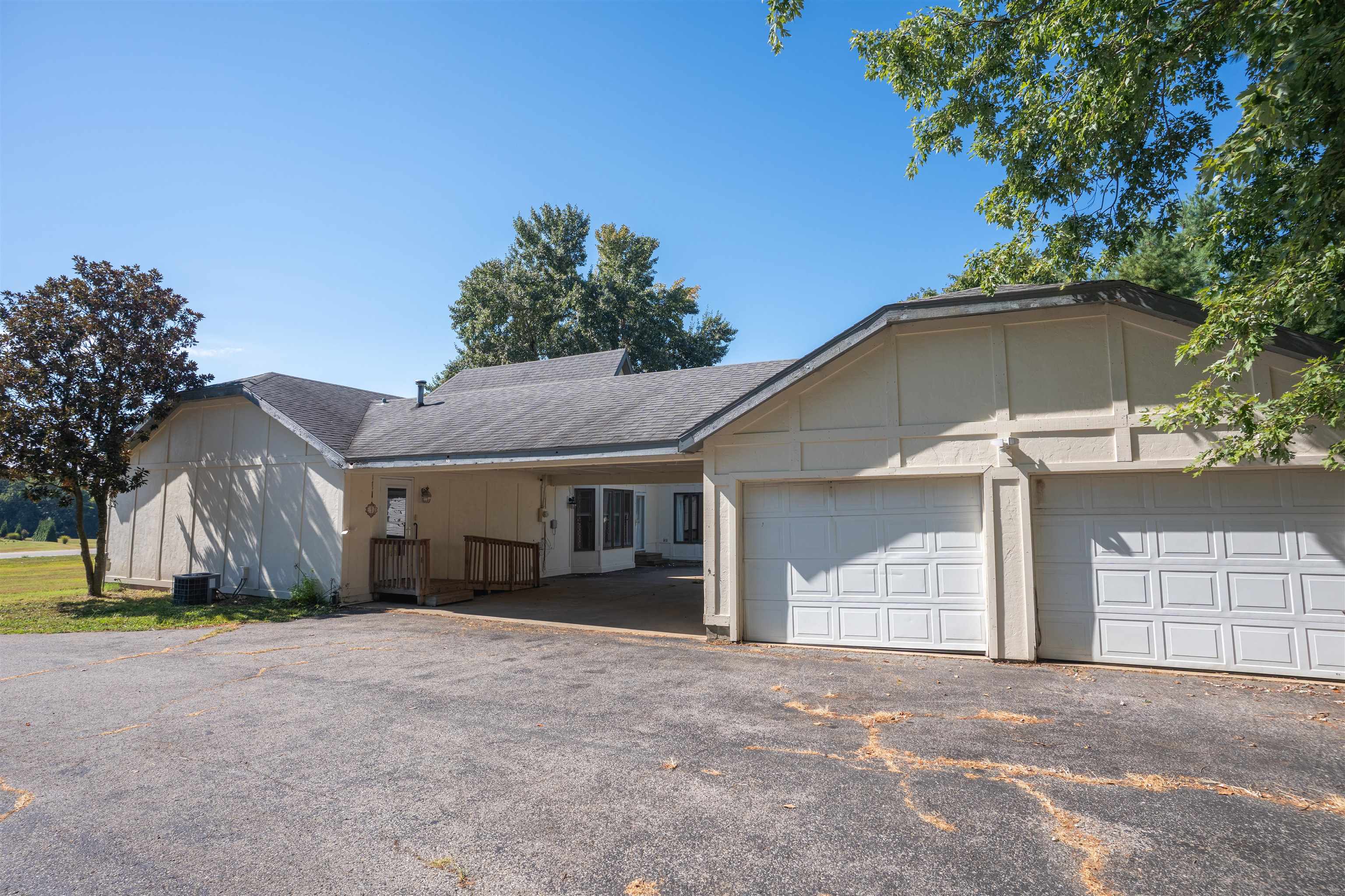 1487 State Route 81 N, Calhoun, Kentucky 42327, 4 Bedrooms Bedrooms, ,3 BathroomsBathrooms,Single Family Residence,For Sale,State Route 81 N,93024