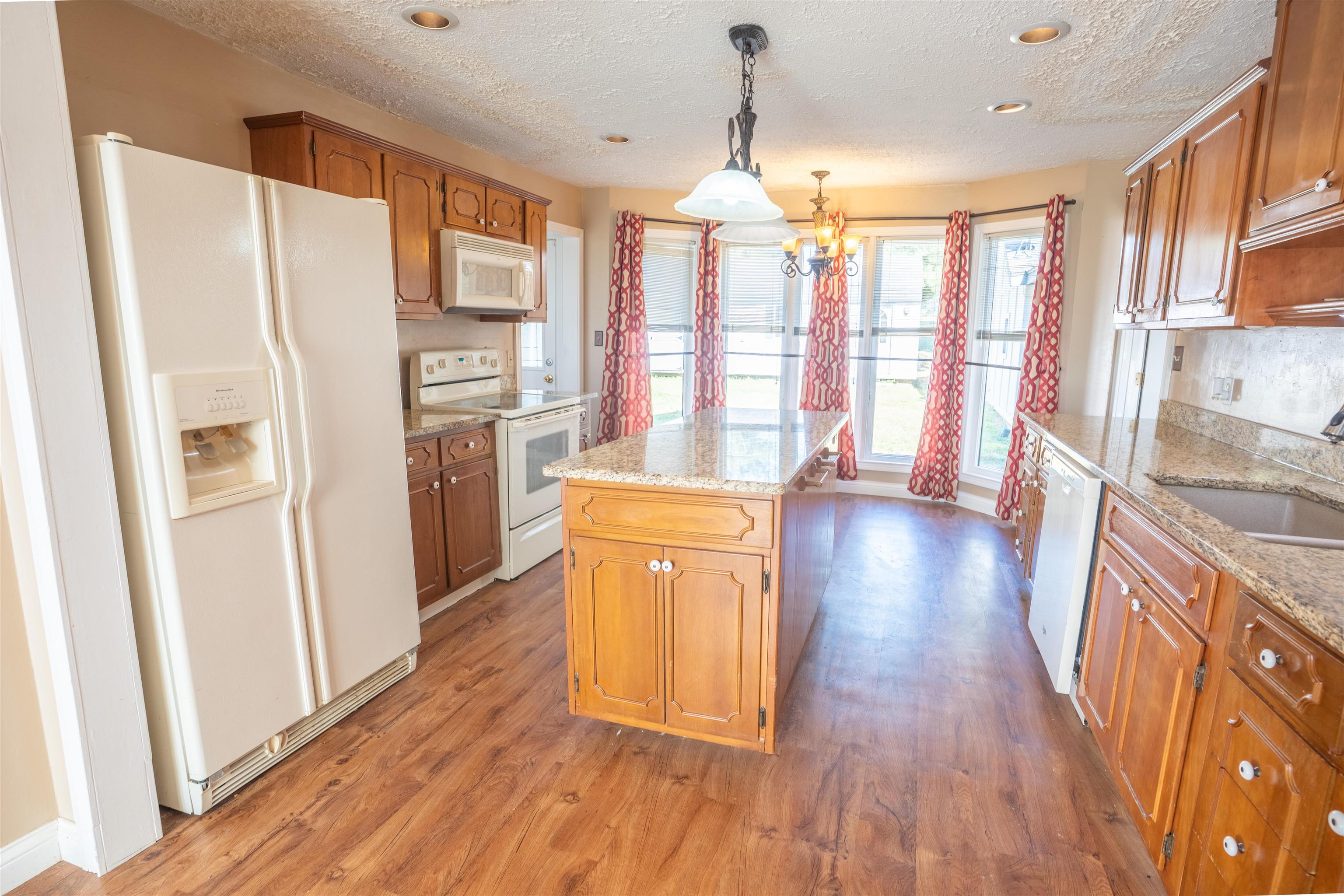1487 State Route 81 N, Calhoun, Kentucky 42327, 4 Bedrooms Bedrooms, ,3 BathroomsBathrooms,Single Family Residence,For Sale,State Route 81 N,93024