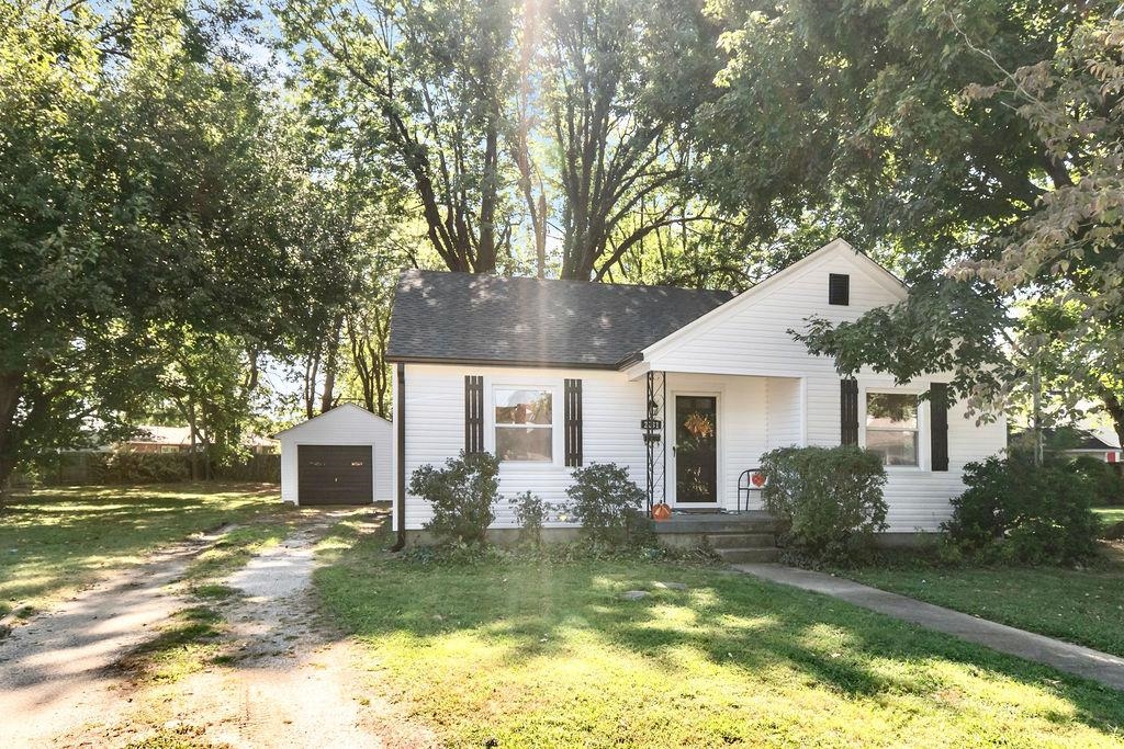 2231 Saint James Court, Owensboro, Kentucky 42301, 3 Bedrooms Bedrooms, ,1 BathroomBathrooms,Single Family Residence,For Sale,Saint James Court,93025