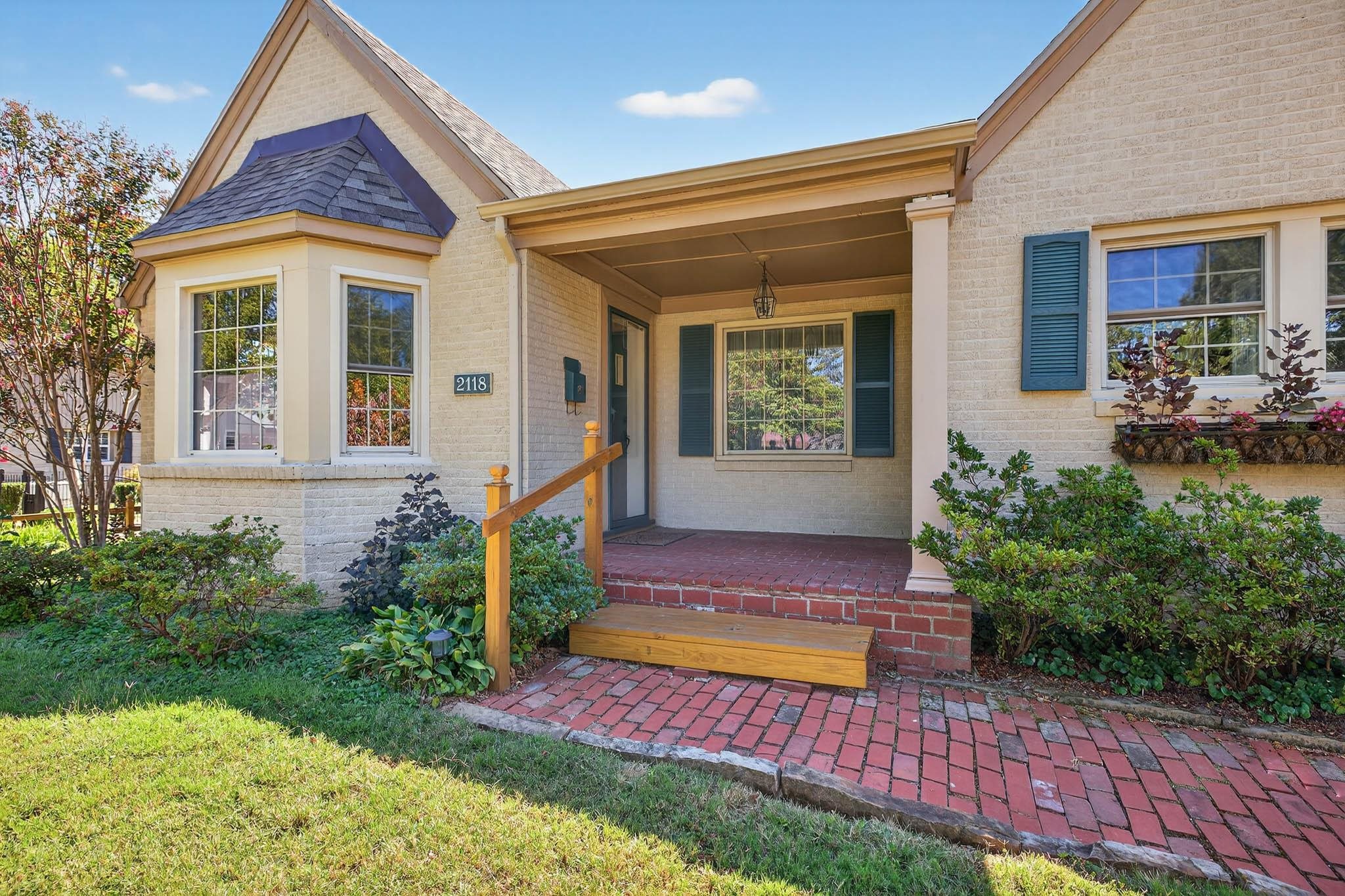 2118 York Drive, Owensboro, Kentucky 42301, 4 Bedrooms Bedrooms, ,2 BathroomsBathrooms,Single Family Residence,For Sale,York Drive,93033