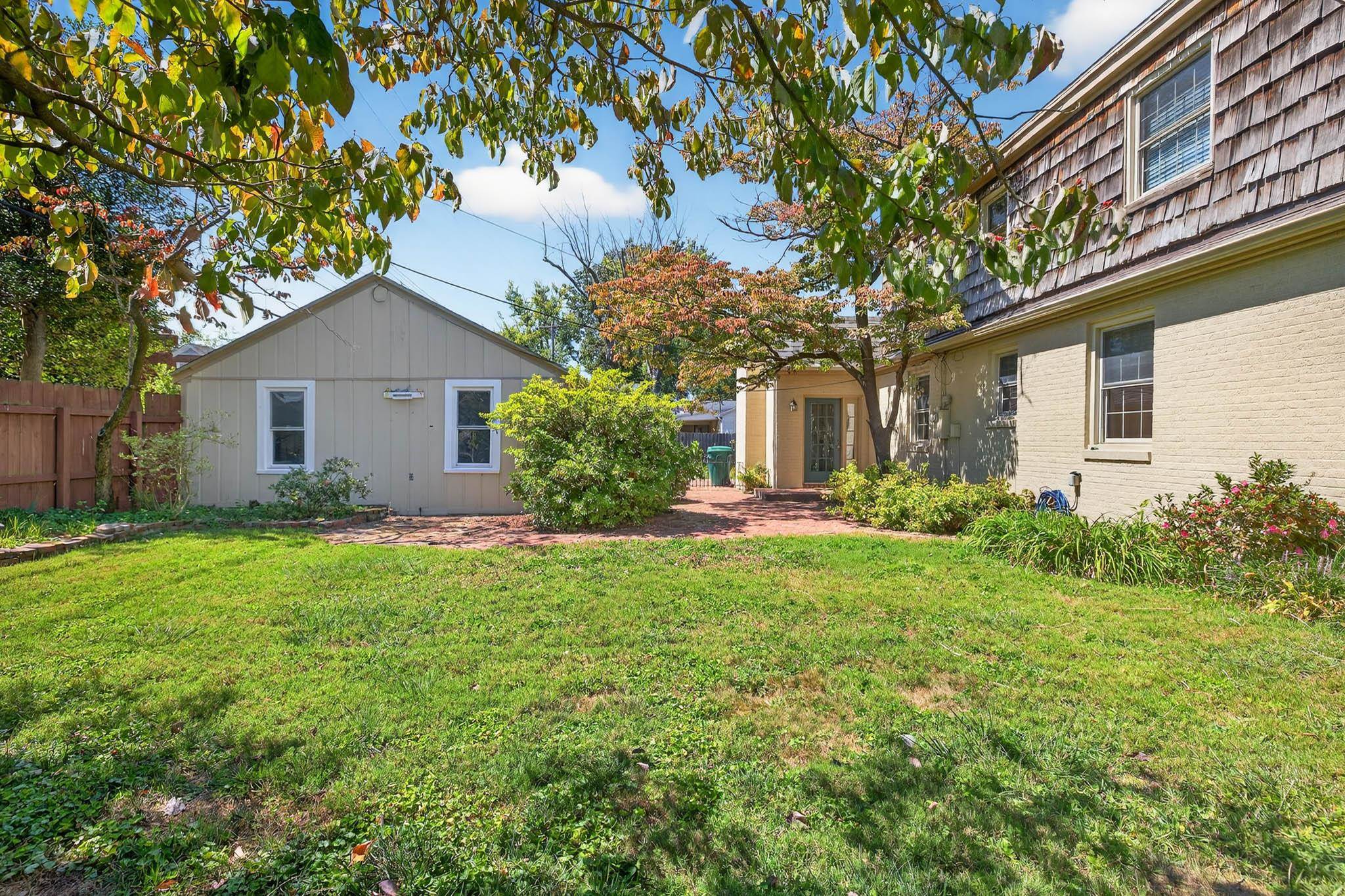 2118 York Drive, Owensboro, Kentucky 42301, 4 Bedrooms Bedrooms, ,2 BathroomsBathrooms,Single Family Residence,For Sale,York Drive,93033
