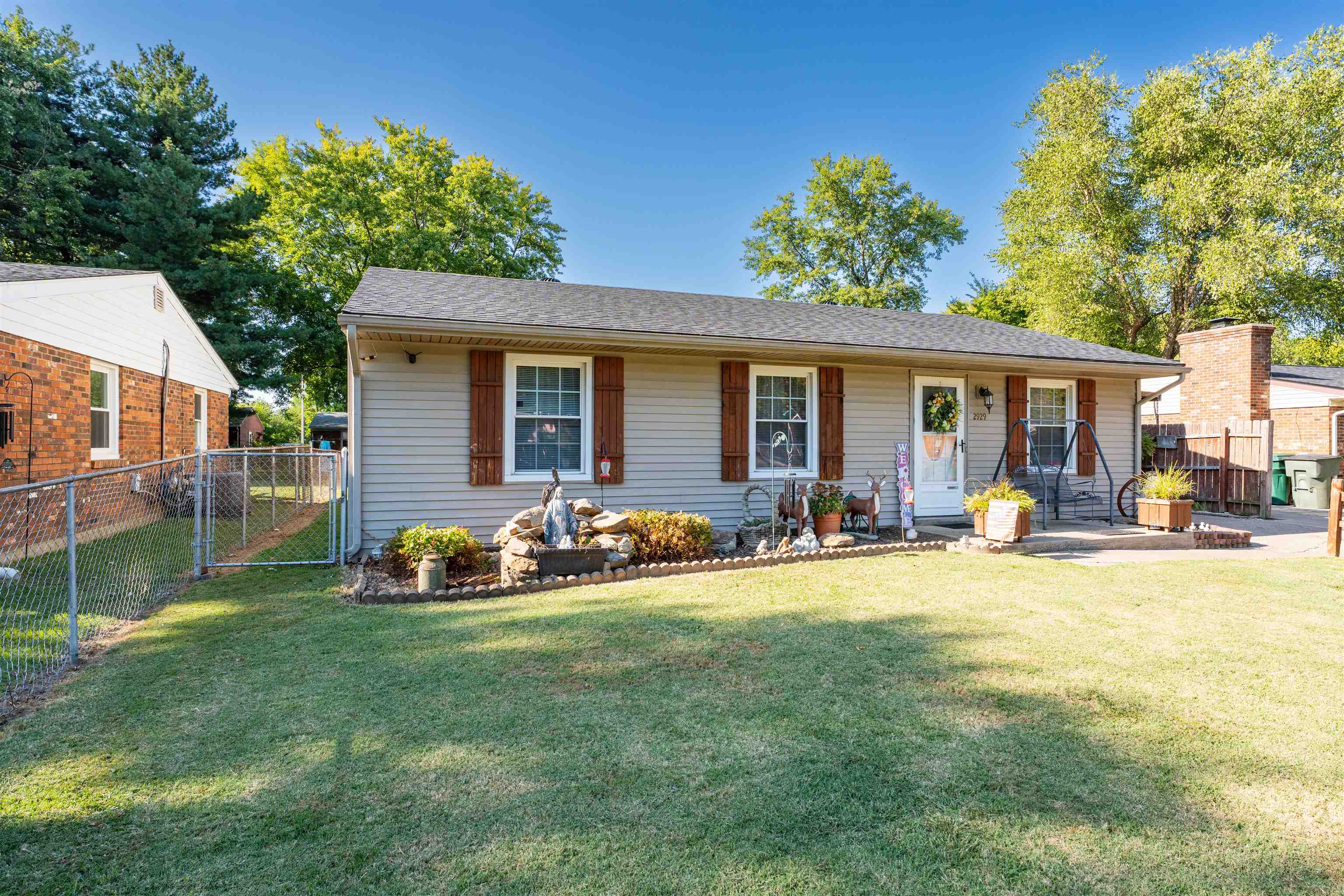 2929 Wandering Lane, Owensboro, Kentucky 42301, 3 Bedrooms Bedrooms, ,1 BathroomBathrooms,Single Family Residence,For Sale,Wandering Lane,93034