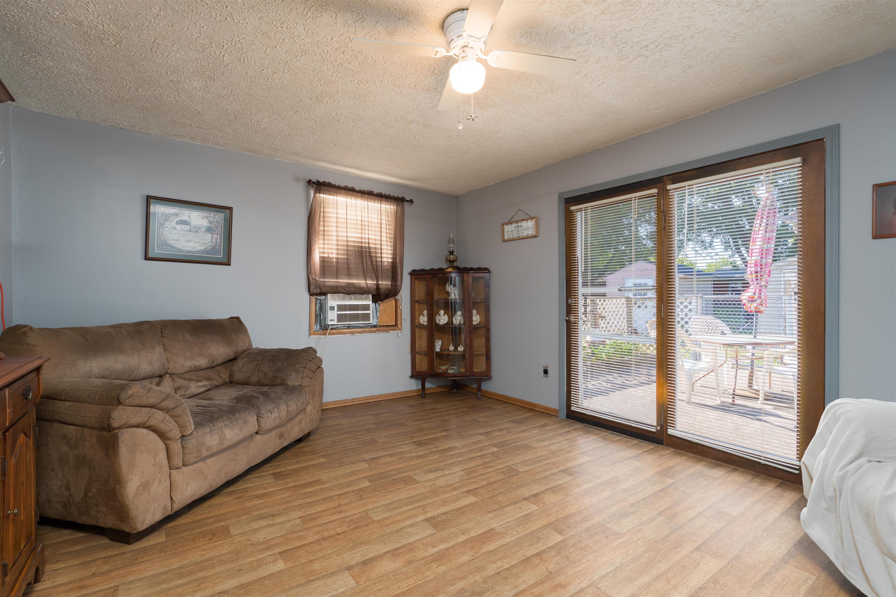 2929 Wandering Lane, Owensboro, Kentucky 42301, 3 Bedrooms Bedrooms, ,1 BathroomBathrooms,Single Family Residence,For Sale,Wandering Lane,93034