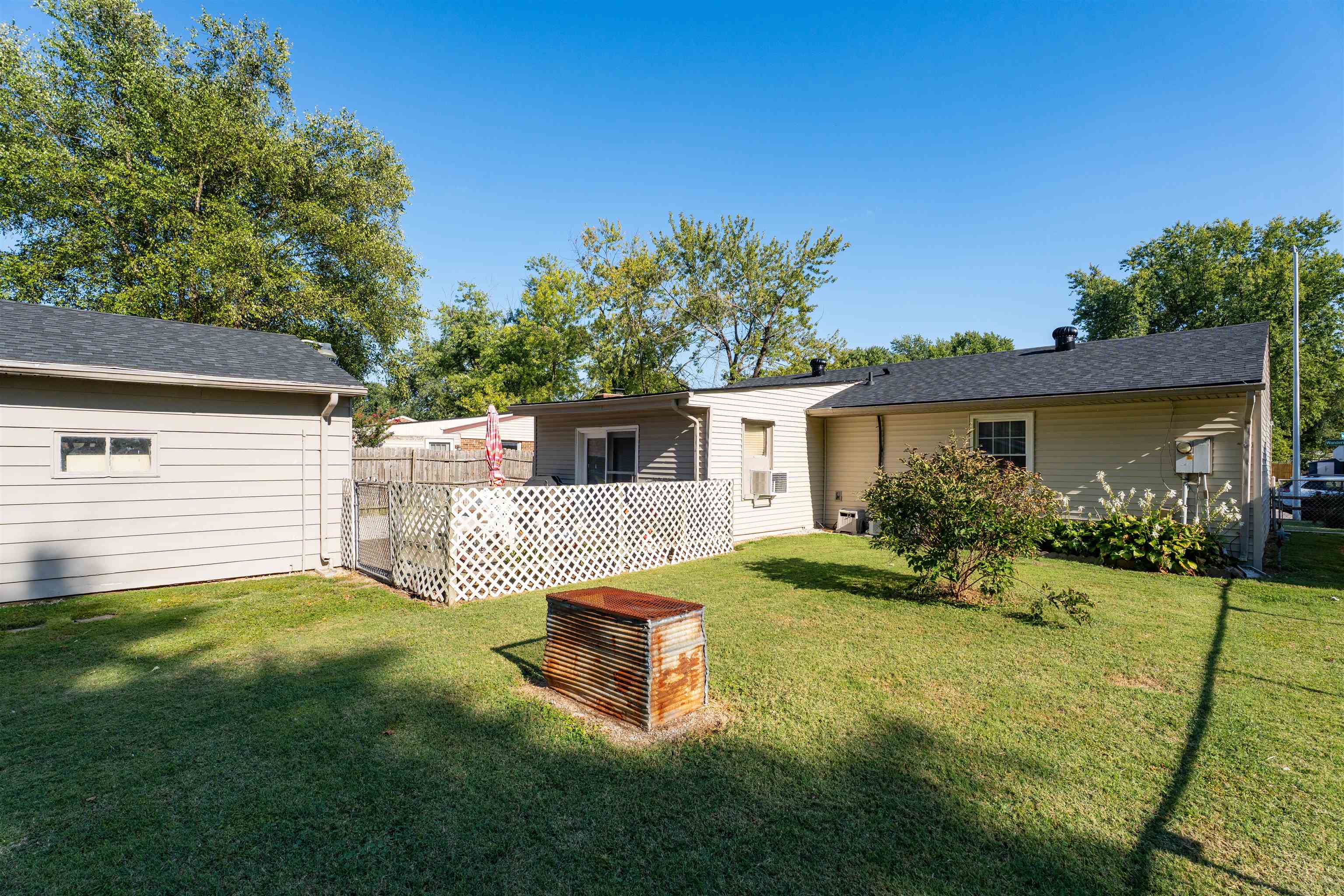 2929 Wandering Lane, Owensboro, Kentucky 42301, 3 Bedrooms Bedrooms, ,1 BathroomBathrooms,Single Family Residence,For Sale,Wandering Lane,93034