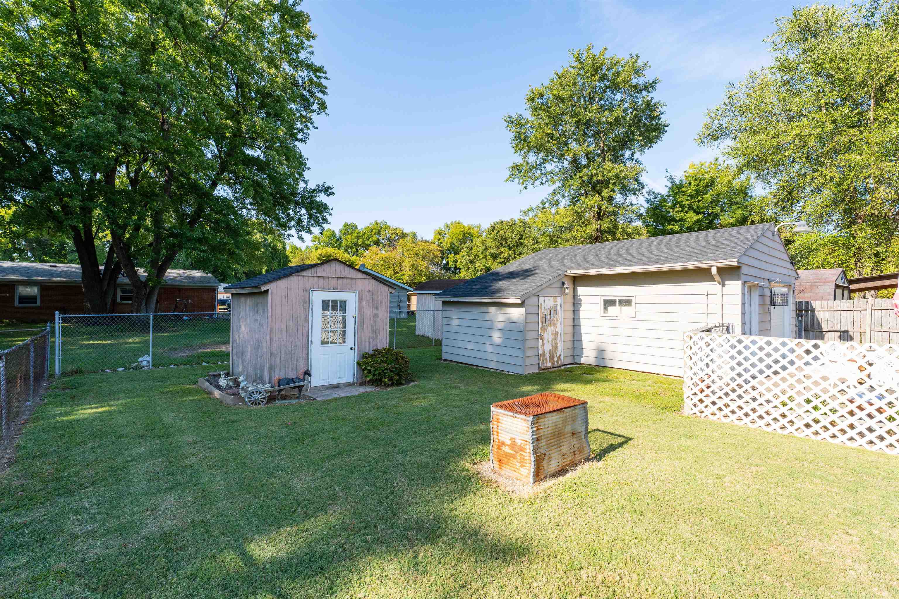 2929 Wandering Lane, Owensboro, Kentucky 42301, 3 Bedrooms Bedrooms, ,1 BathroomBathrooms,Single Family Residence,For Sale,Wandering Lane,93034