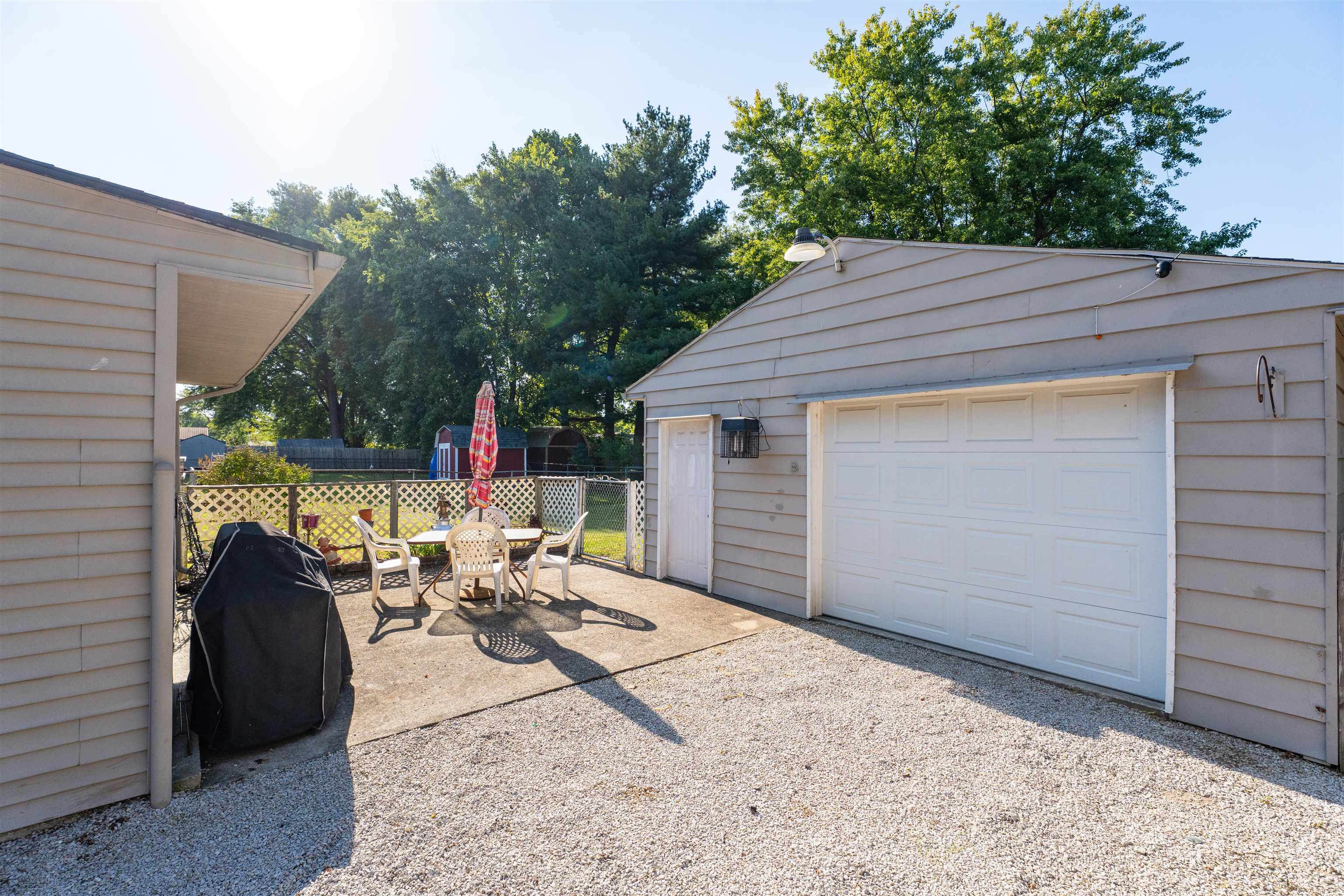 2929 Wandering Lane, Owensboro, Kentucky 42301, 3 Bedrooms Bedrooms, ,1 BathroomBathrooms,Single Family Residence,For Sale,Wandering Lane,93034