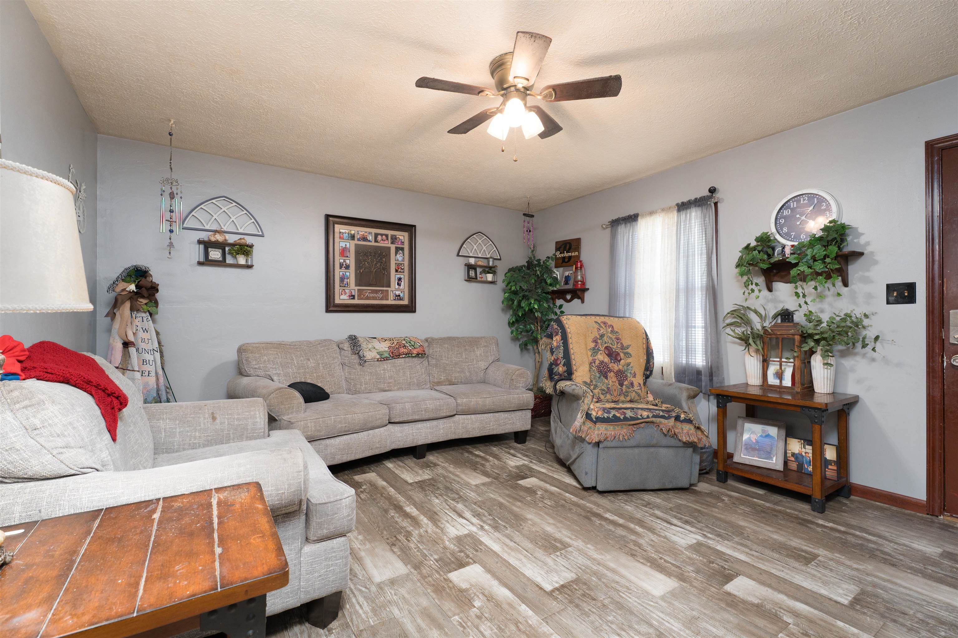 2929 Wandering Lane, Owensboro, Kentucky 42301, 3 Bedrooms Bedrooms, ,1 BathroomBathrooms,Single Family Residence,For Sale,Wandering Lane,93034