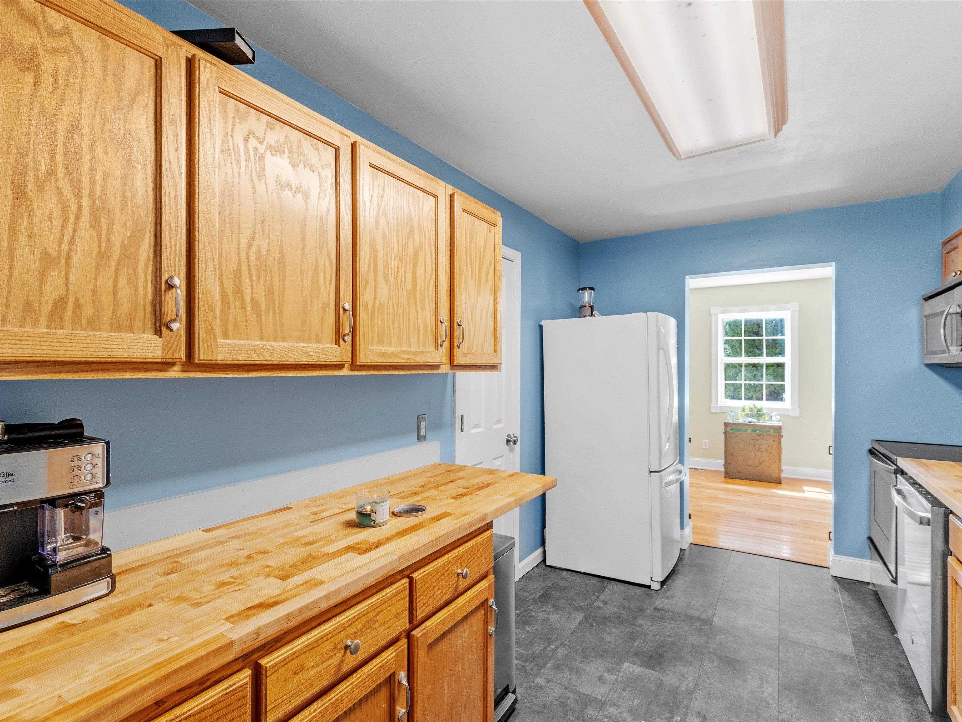 12150 Red Hill Maxwell Road, Utica, Kentucky 42376, 4 Bedrooms Bedrooms, ,2 BathroomsBathrooms,Single Family Residence,For Sale,Red Hill Maxwell Road,93042