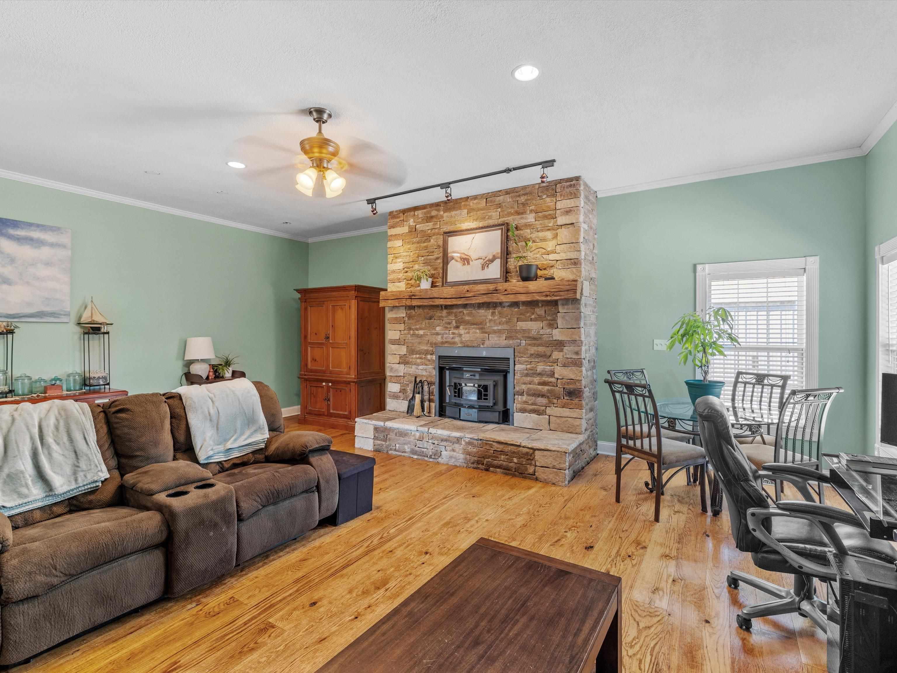 12150 Red Hill Maxwell Road, Utica, Kentucky 42376, 4 Bedrooms Bedrooms, ,2 BathroomsBathrooms,Single Family Residence,For Sale,Red Hill Maxwell Road,93042