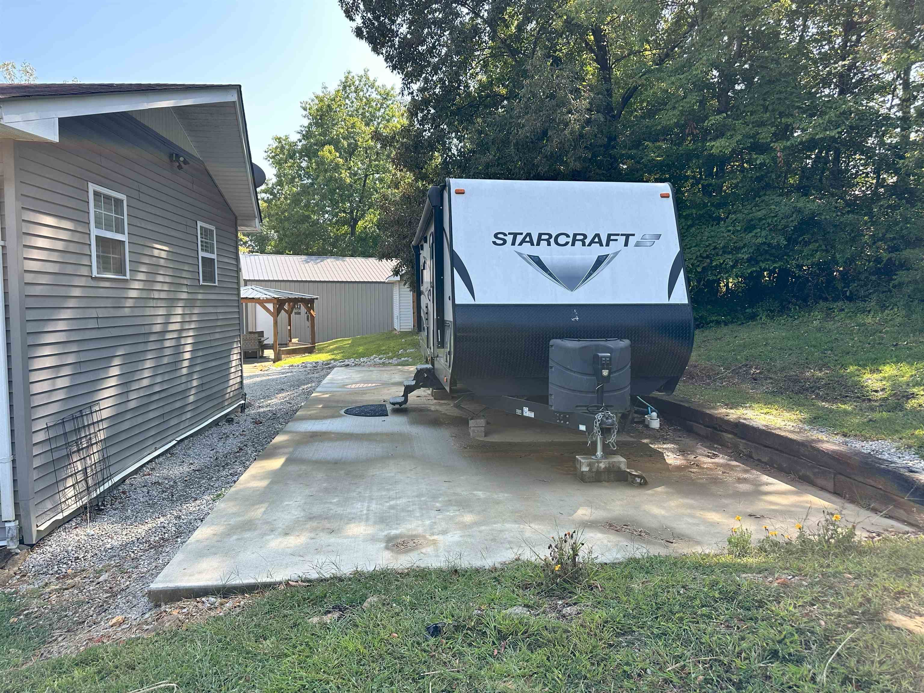 500 Indian Ridge Rd, Falls of Rough, Kentucky 40119, 2 Bedrooms Bedrooms, ,1 BathroomBathrooms,Single Family Residence,For Sale,Indian Ridge Rd,93046