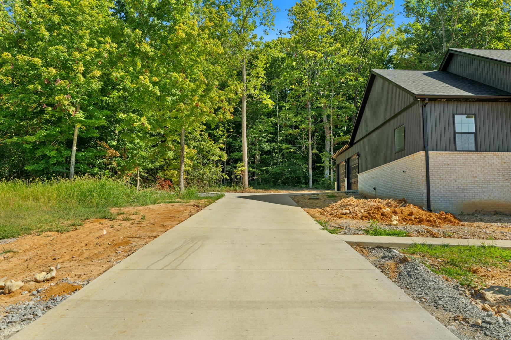 101 Secluded Cir, Radcliff, Kentucky 40160, 3 Bedrooms Bedrooms, ,2 BathroomsBathrooms,Single Family Residence,For Sale,Secluded Cir,93056