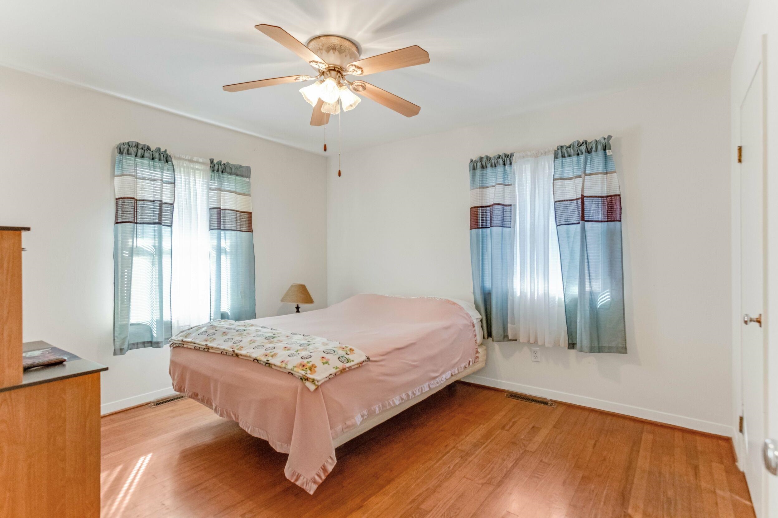 411 Evangeline Court, Hopkinsville, Kentucky 42240, 3 Bedrooms Bedrooms, ,1 BathroomBathrooms,Single Family Residence,For Sale,Evangeline Court,93060