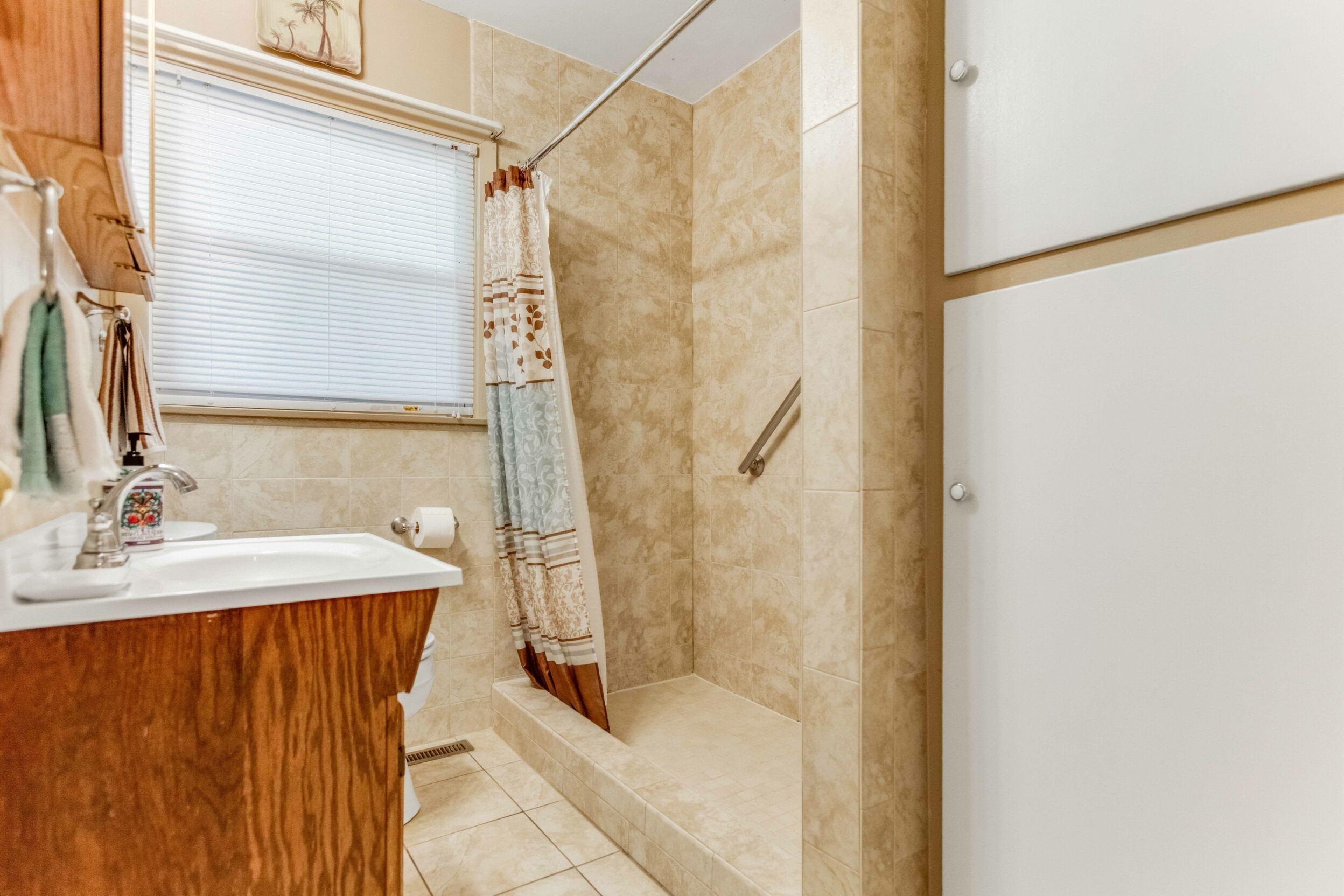 411 Evangeline Court, Hopkinsville, Kentucky 42240, 3 Bedrooms Bedrooms, ,1 BathroomBathrooms,Single Family Residence,For Sale,Evangeline Court,93060