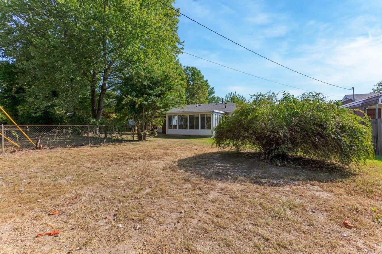 411 Evangeline Court, Hopkinsville, Kentucky 42240, 3 Bedrooms Bedrooms, ,1 BathroomBathrooms,Single Family Residence,For Sale,Evangeline Court,93060