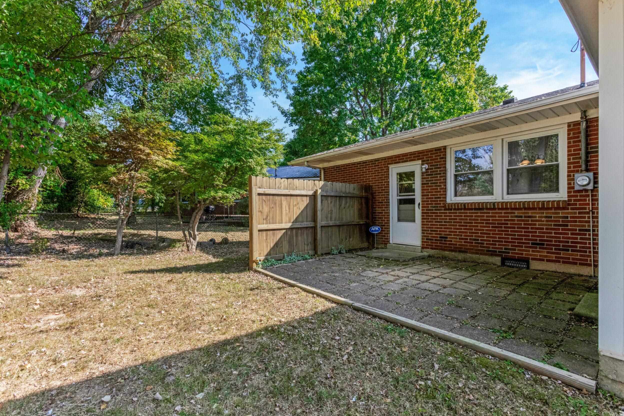 411 Evangeline Court, Hopkinsville, Kentucky 42240, 3 Bedrooms Bedrooms, ,1 BathroomBathrooms,Single Family Residence,For Sale,Evangeline Court,93060