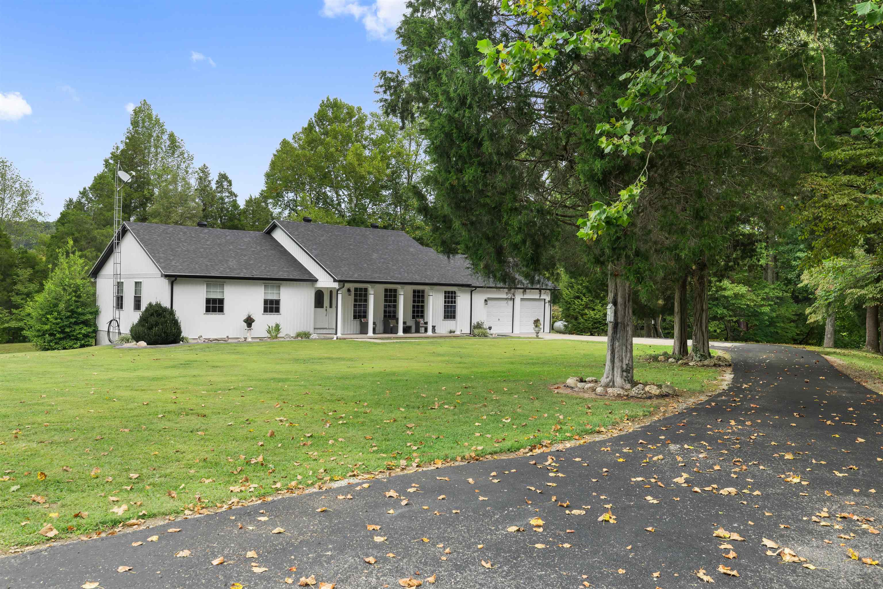 549 Clover Creek Cove Lane, Cloverport, Kentucky 40111, 3 Bedrooms Bedrooms, ,2 BathroomsBathrooms,Single Family Residence,For Sale,Clover Creek Cove Lane,93064
