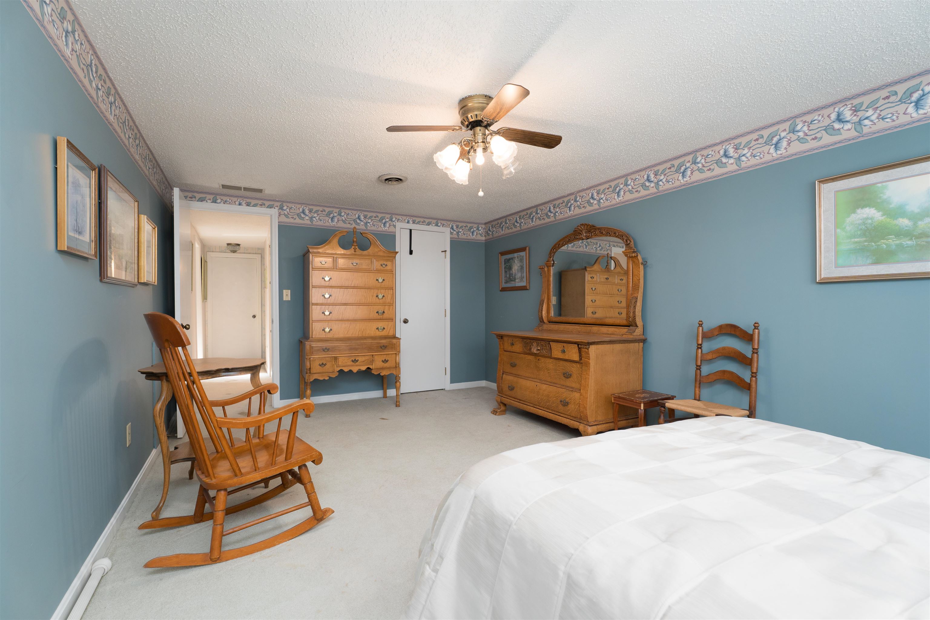 4620 Crescent Hill Dr, Owensboro, Kentucky 42303, 4 Bedrooms Bedrooms, ,2 BathroomsBathrooms,Single Family Residence,For Sale,Crescent Hill Dr,93070