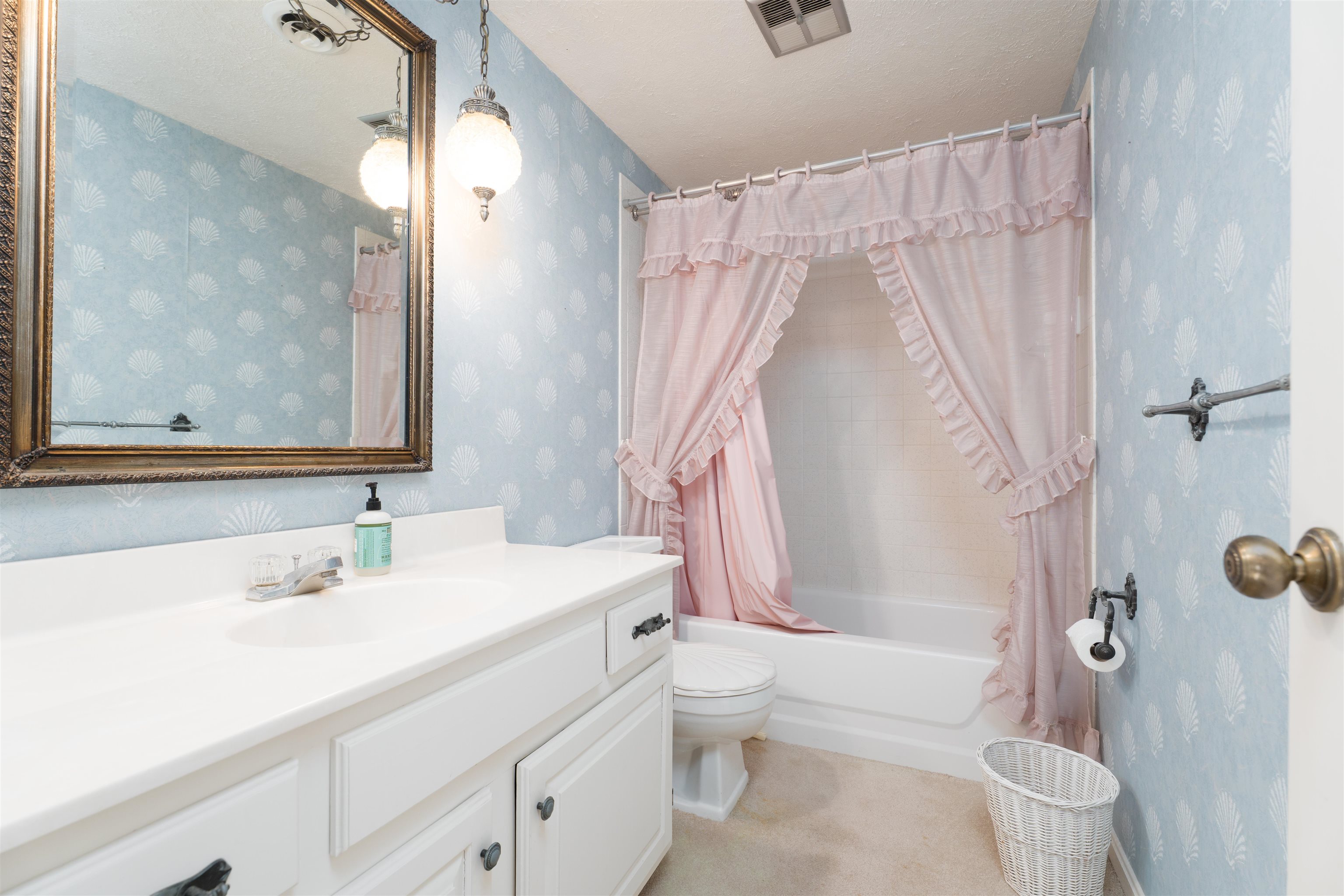 4620 Crescent Hill Dr, Owensboro, Kentucky 42303, 4 Bedrooms Bedrooms, ,2 BathroomsBathrooms,Single Family Residence,For Sale,Crescent Hill Dr,93070