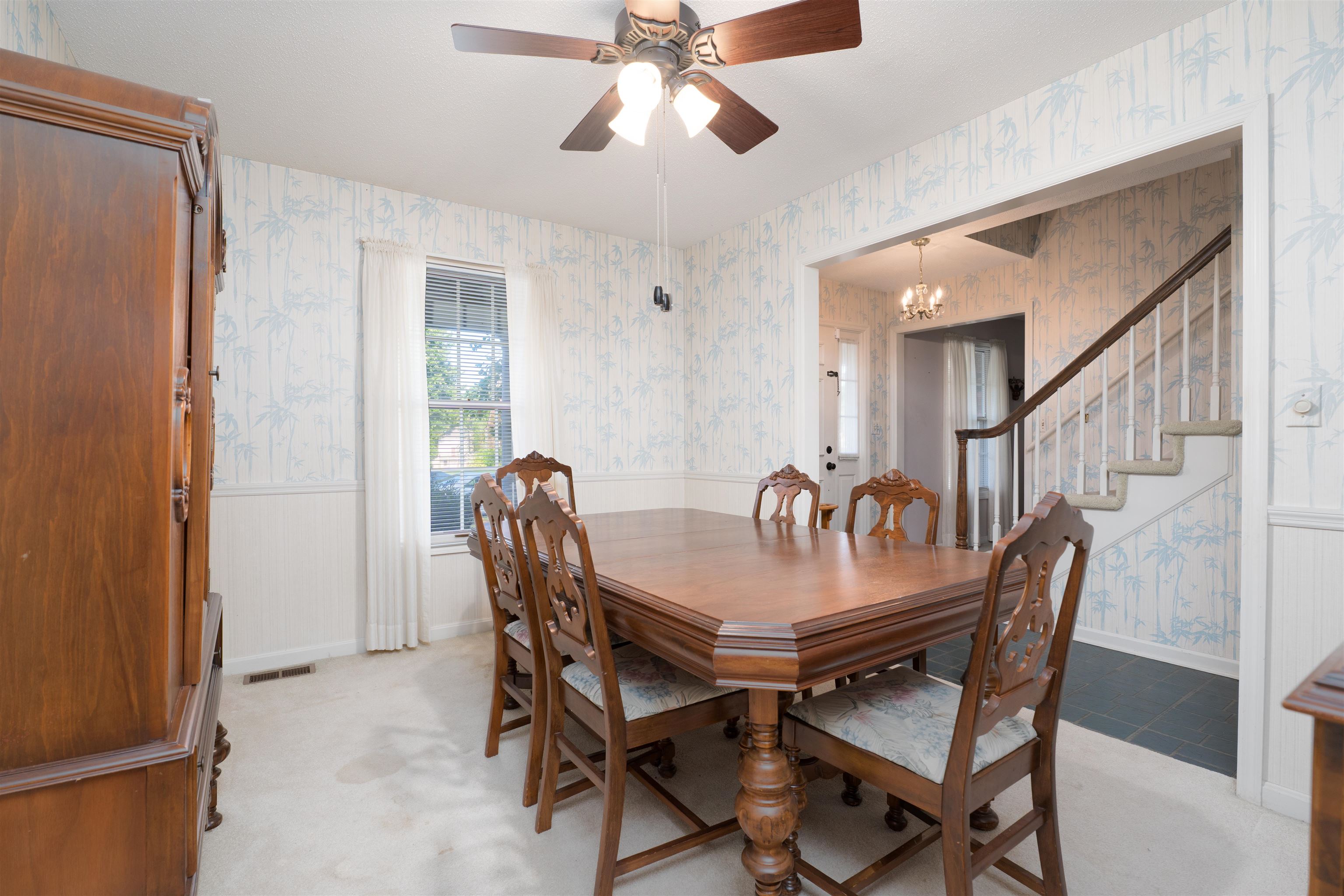 4620 Crescent Hill Dr, Owensboro, Kentucky 42303, 4 Bedrooms Bedrooms, ,2 BathroomsBathrooms,Single Family Residence,For Sale,Crescent Hill Dr,93070