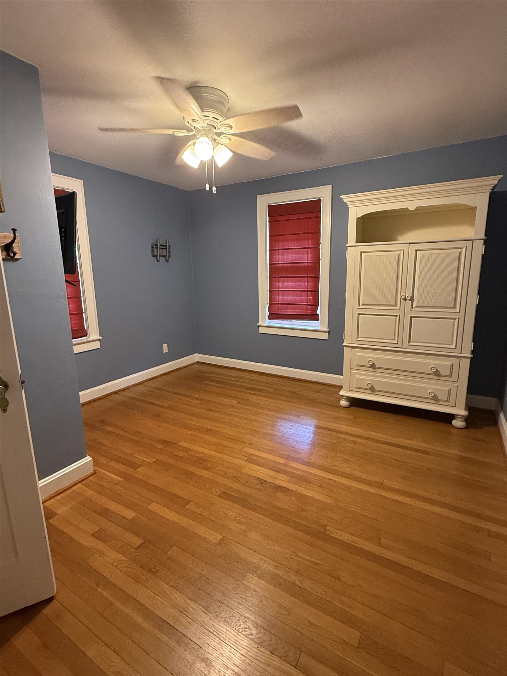 1740 Freeman Ave, Owensboro, Kentucky 42303, 3 Bedrooms Bedrooms, ,1 BathroomBathrooms,Single Family Residence,For Sale,Freeman Ave,93071
