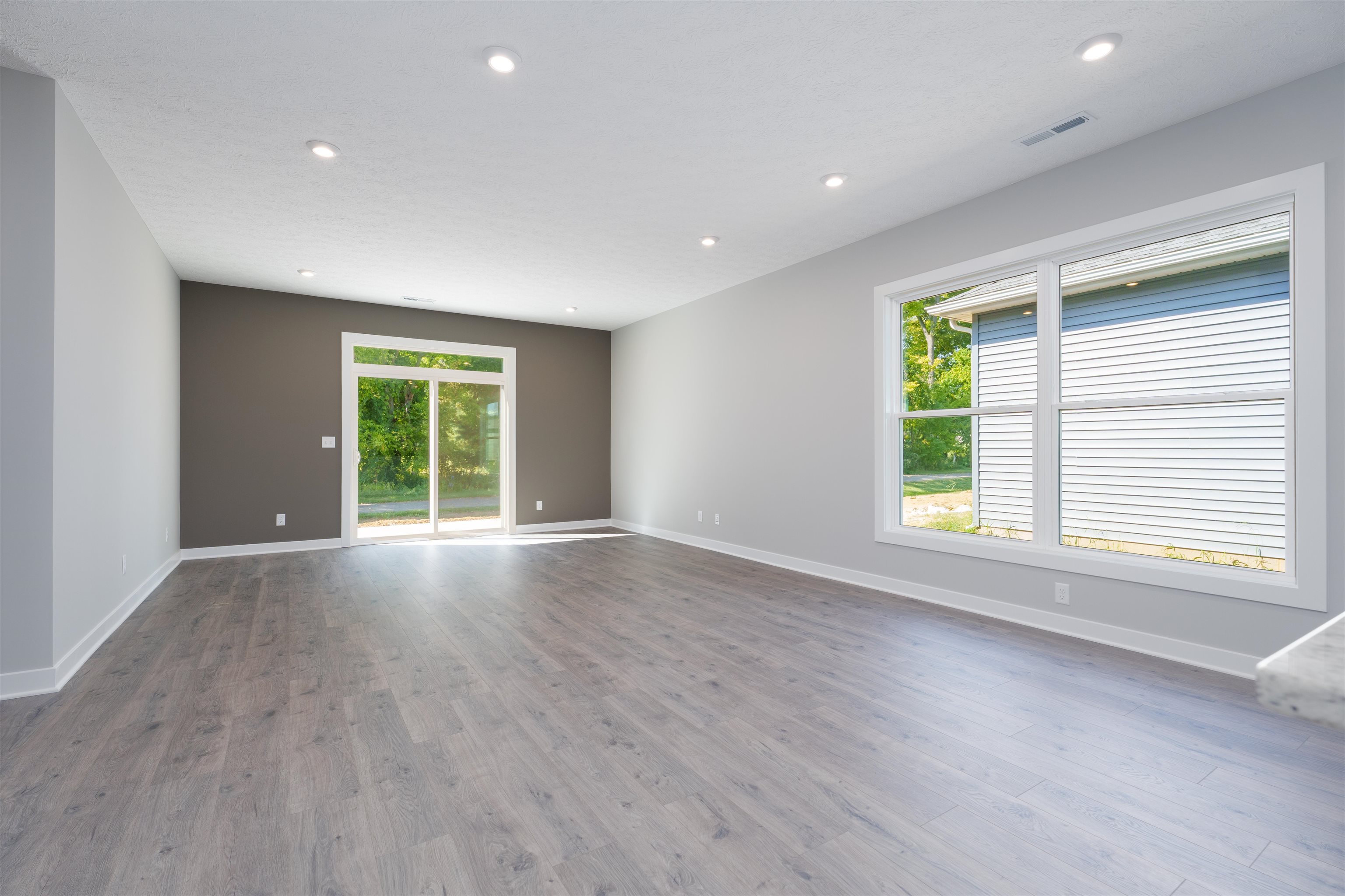 558 Alabaster Ln, Owensboro, Kentucky 42301, 3 Bedrooms Bedrooms, ,2 BathroomsBathrooms,Single Family Residence,For Sale,Alabaster Ln,93074