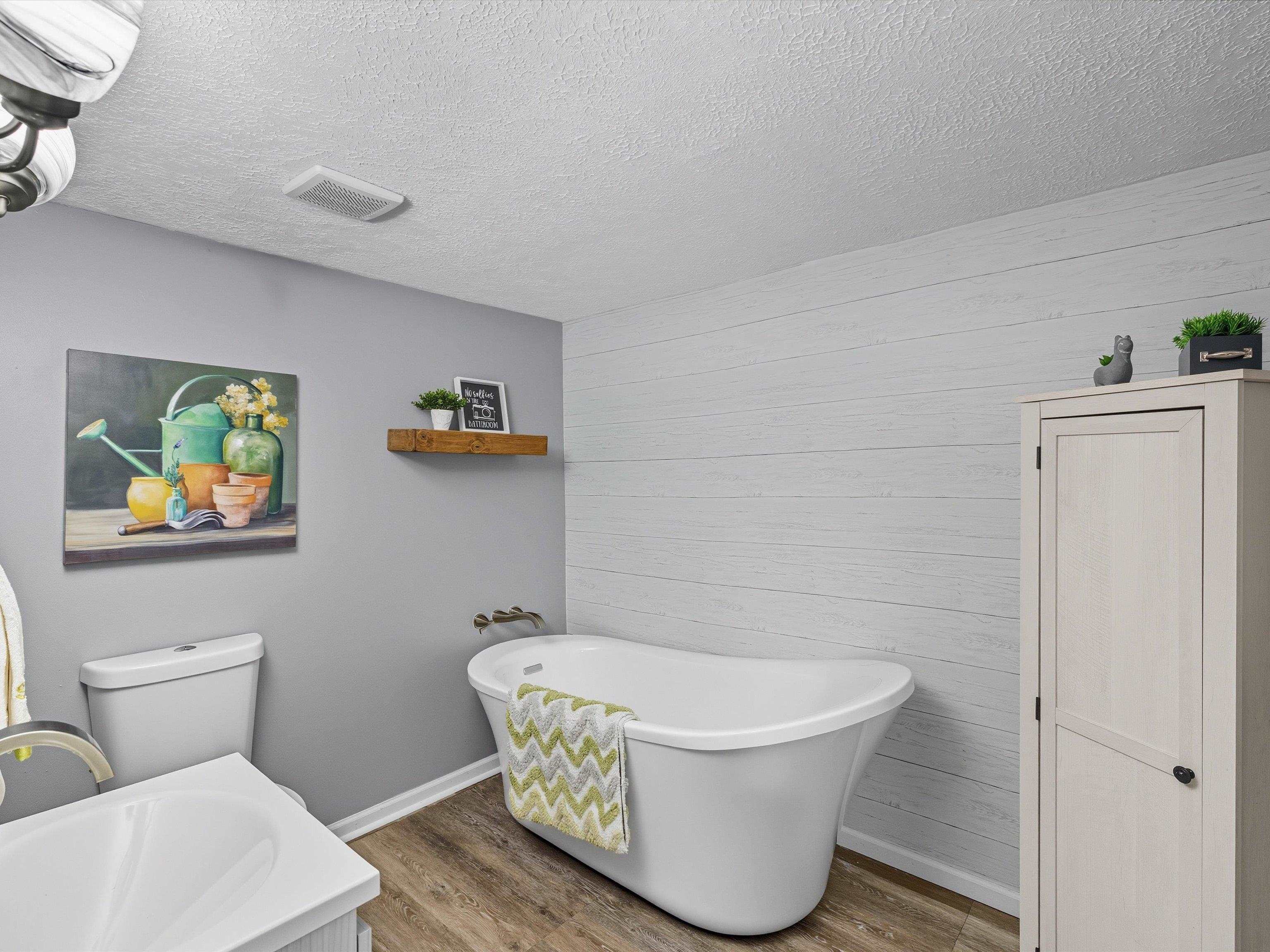 2509 Gallahadion Ct., Owensboro, Kentucky 42301, 3 Bedrooms Bedrooms, ,2 BathroomsBathrooms,Single Family Residence,For Sale,Gallahadion Ct.,93080