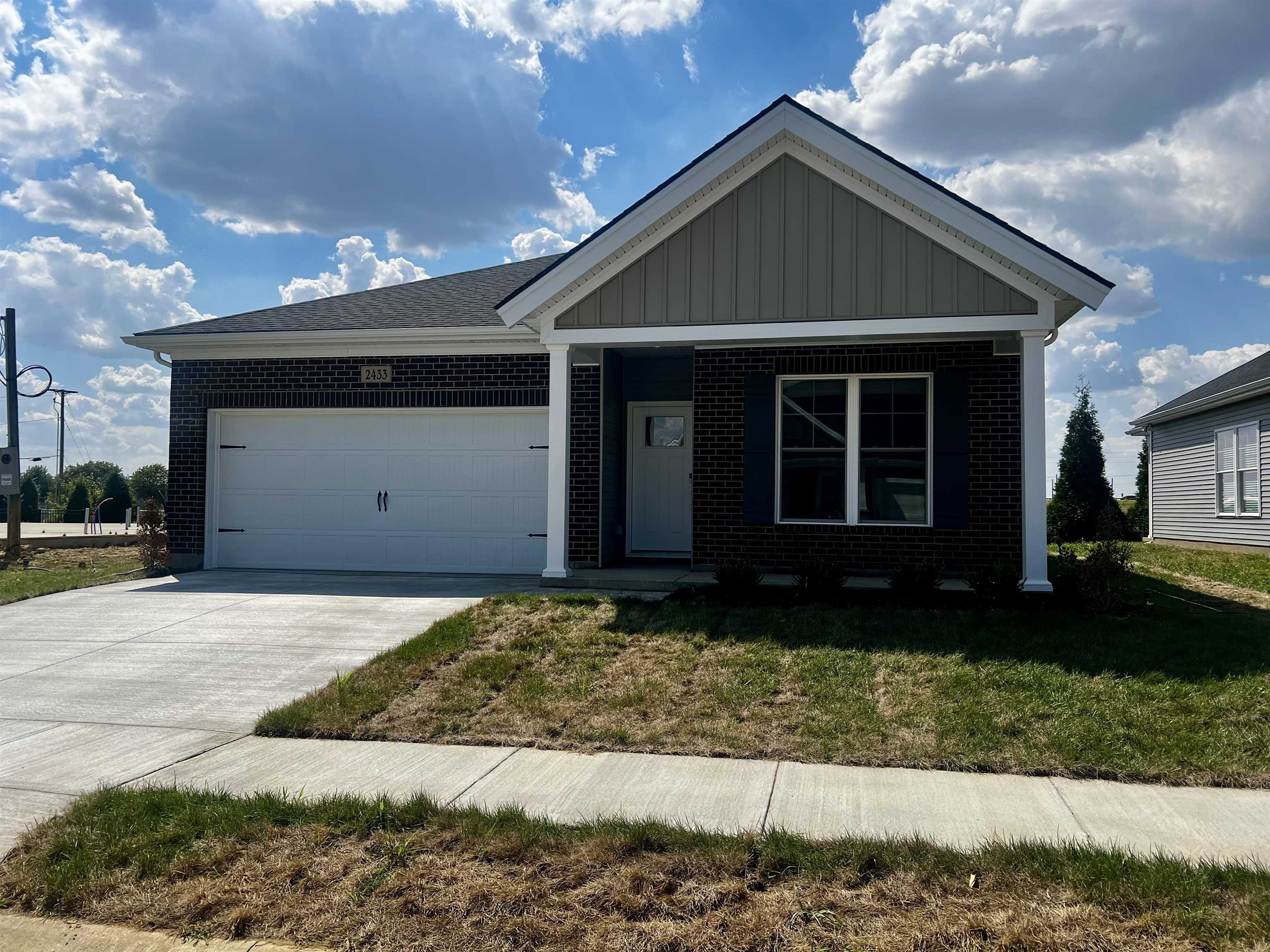 2433 Watson Circle, Owensboro, Kentucky 42303, 3 Bedrooms Bedrooms, ,2 BathroomsBathrooms,Condominium,For Sale,Watson Circle,93083