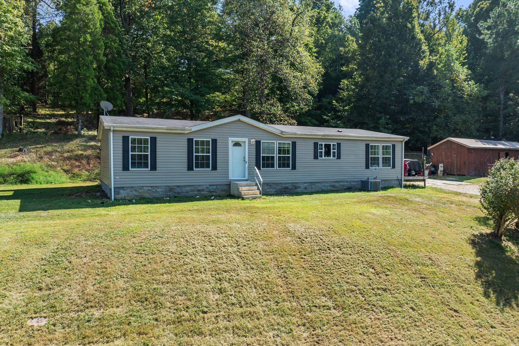 6768 State Route 69 N, Hartford, Kentucky 42347, 3 Bedrooms Bedrooms, ,2 BathroomsBathrooms,Single Family Residence,For Sale,State Route 69 N,93084