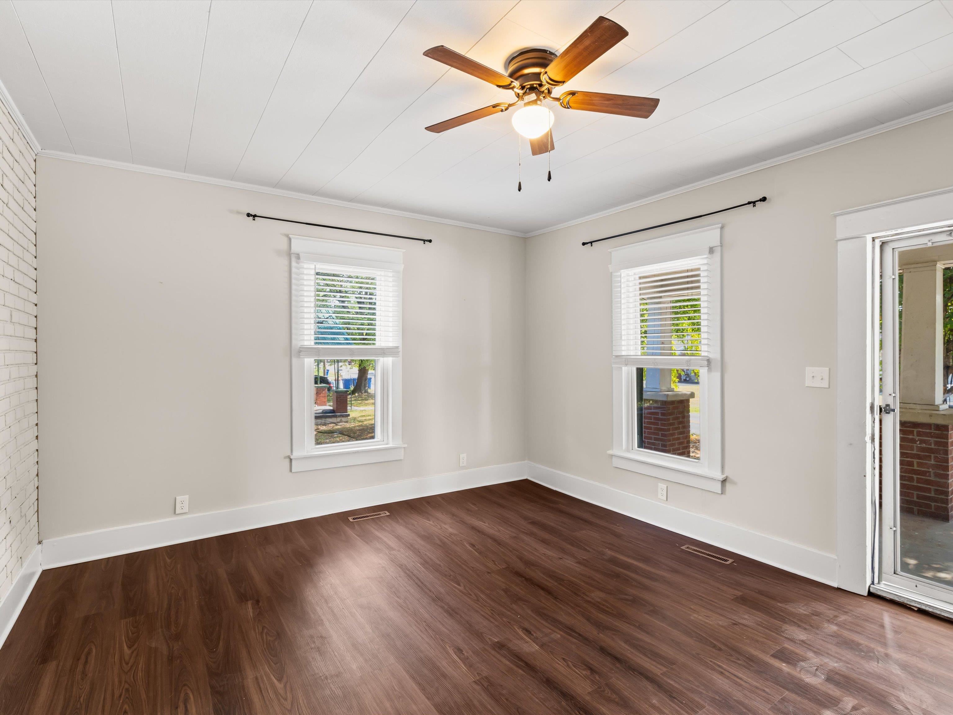 1105 Reservoir Ave, Central City, Kentucky 42330, 3 Bedrooms Bedrooms, ,1 BathroomBathrooms,Single Family Residence,For Sale,Reservoir Ave,93095