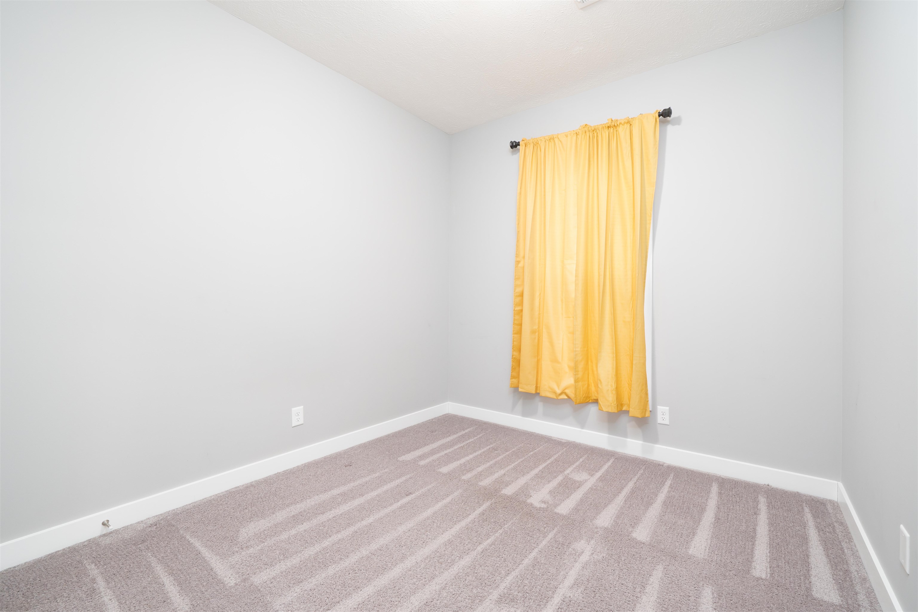 2378 Ottawa Dr, Owensboro, Kentucky 42301, 3 Bedrooms Bedrooms, ,2 BathroomsBathrooms,Single Family Residence,For Sale,Ottawa Dr,93098