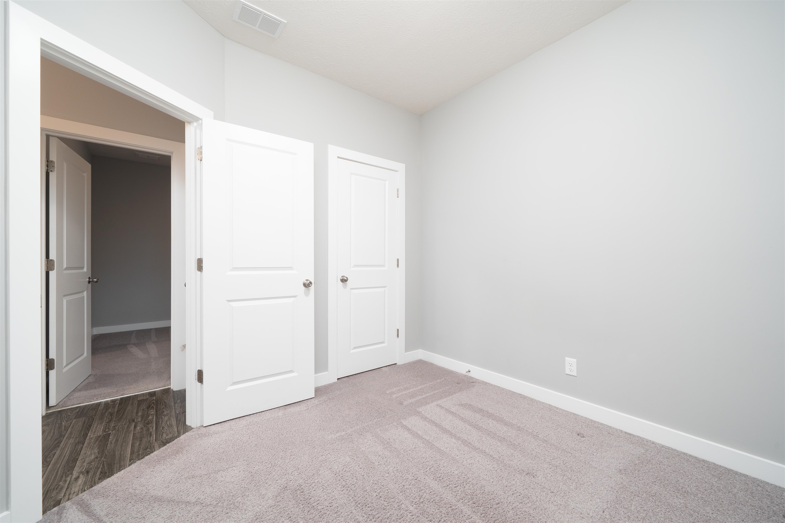 2378 Ottawa Dr, Owensboro, Kentucky 42301, 3 Bedrooms Bedrooms, ,2 BathroomsBathrooms,Single Family Residence,For Sale,Ottawa Dr,93098