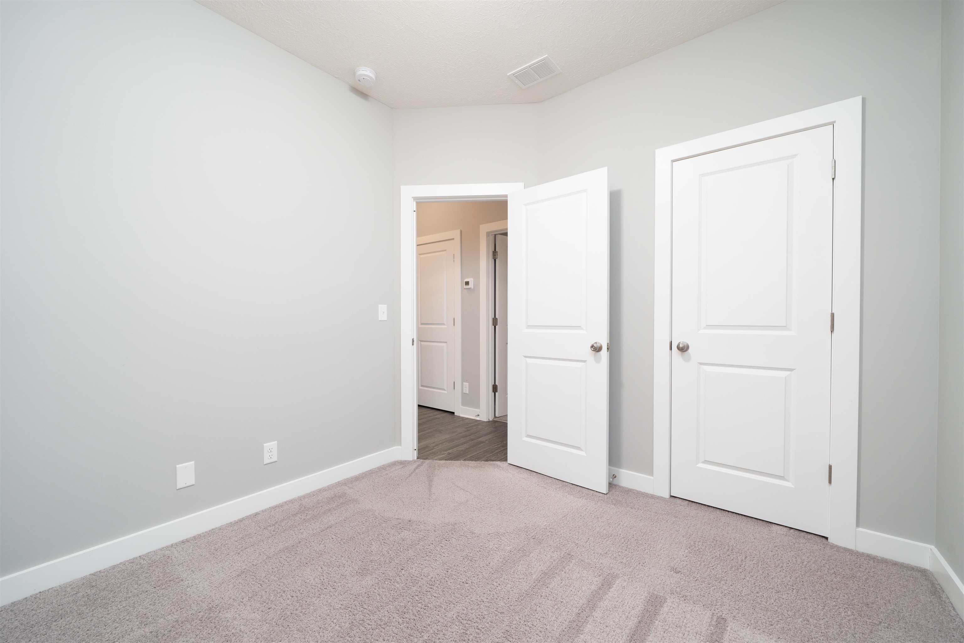 2378 Ottawa Dr, Owensboro, Kentucky 42301, 3 Bedrooms Bedrooms, ,2 BathroomsBathrooms,Single Family Residence,For Sale,Ottawa Dr,93098