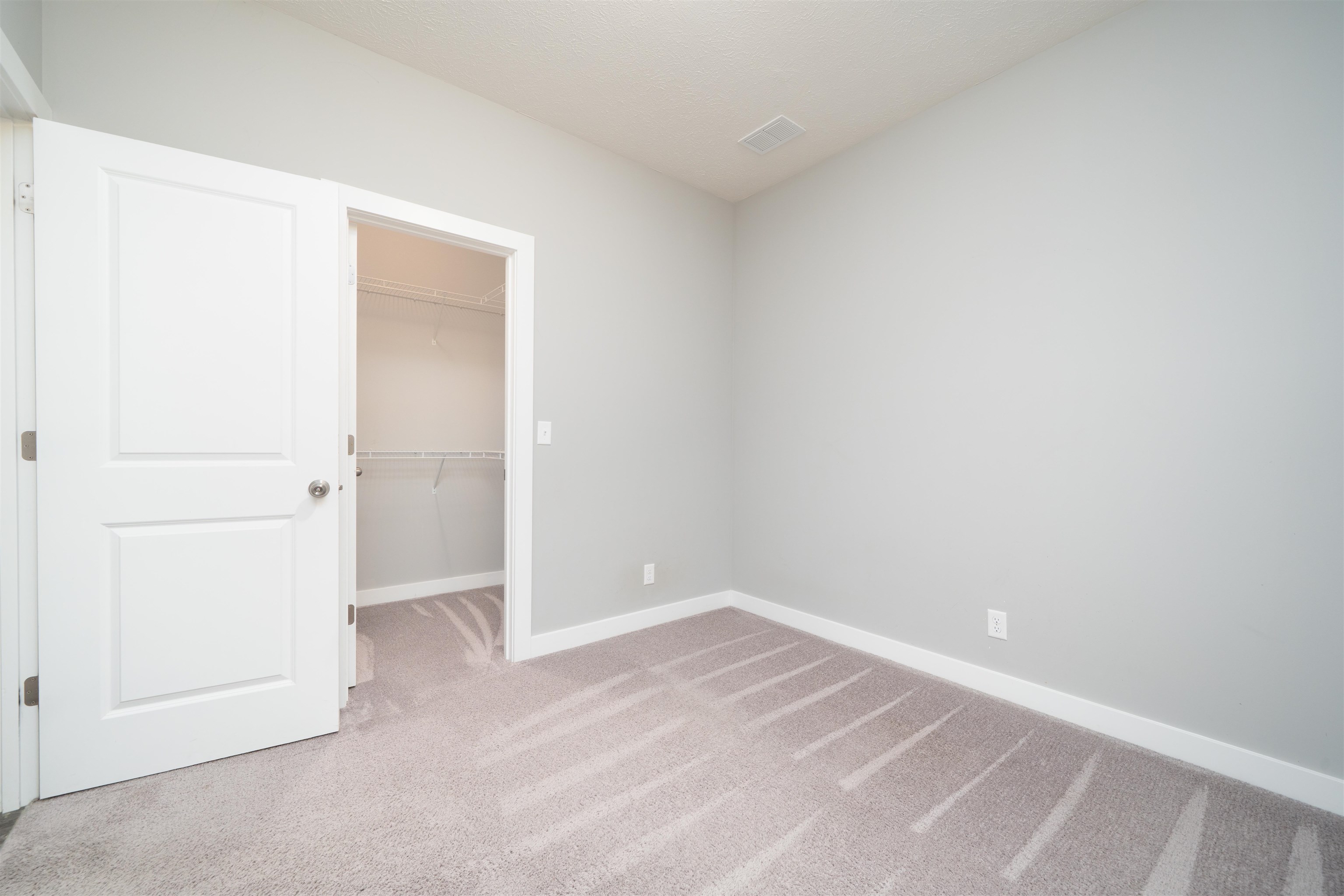 2378 Ottawa Dr, Owensboro, Kentucky 42301, 3 Bedrooms Bedrooms, ,2 BathroomsBathrooms,Single Family Residence,For Sale,Ottawa Dr,93098