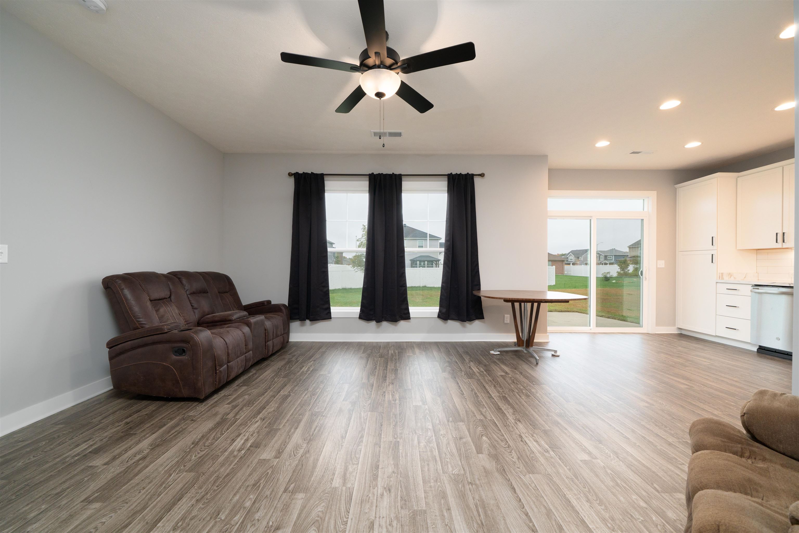 2378 Ottawa Dr, Owensboro, Kentucky 42301, 3 Bedrooms Bedrooms, ,2 BathroomsBathrooms,Single Family Residence,For Sale,Ottawa Dr,93098