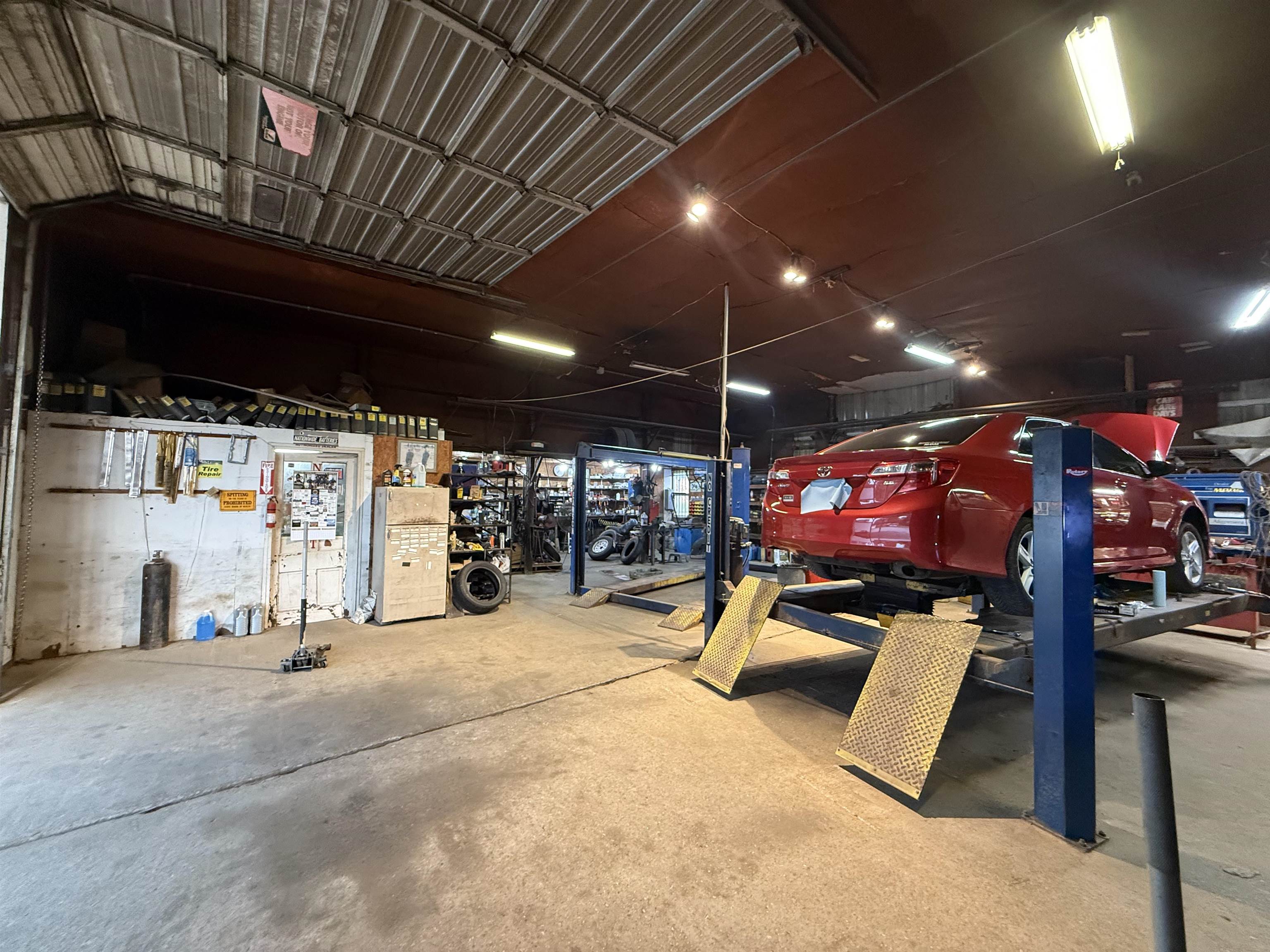 114 Old Glenville Loop, Calhoun, Kentucky 42327, ,Business,For Sale,Old Glenville Loop,93099