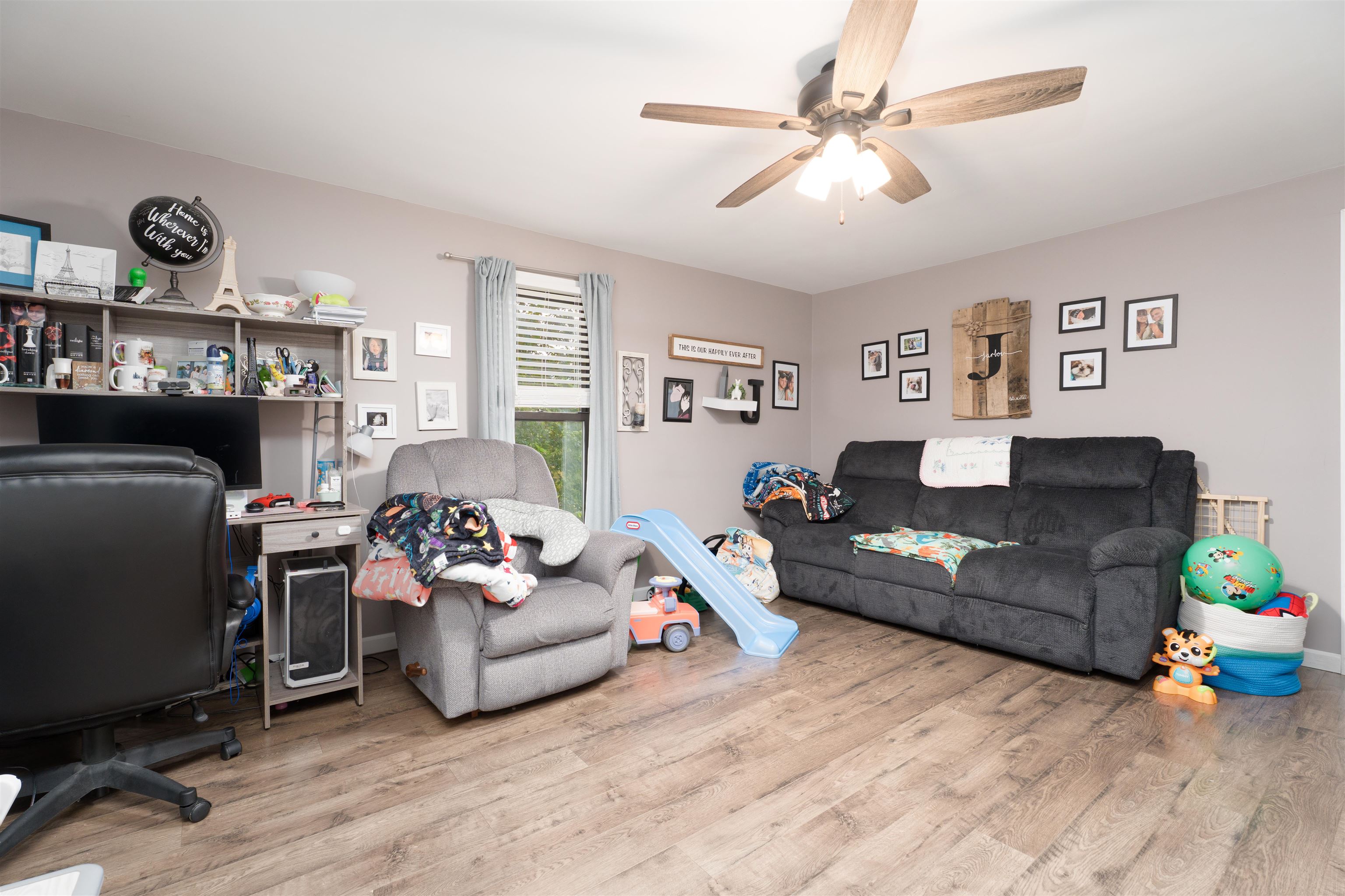 305 Harrison St., Hawesville, Kentucky 42348, 2 Bedrooms Bedrooms, ,1 BathroomBathrooms,Single Family Residence,For Sale,Harrison St.,93101
