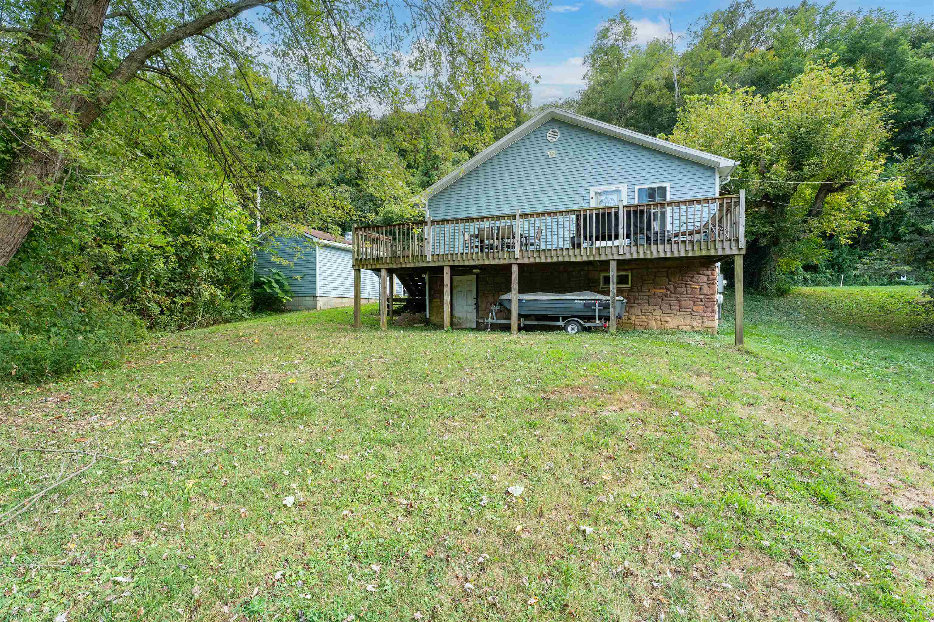 305 Harrison St., Hawesville, Kentucky 42348, 2 Bedrooms Bedrooms, ,1 BathroomBathrooms,Single Family Residence,For Sale,Harrison St.,93101
