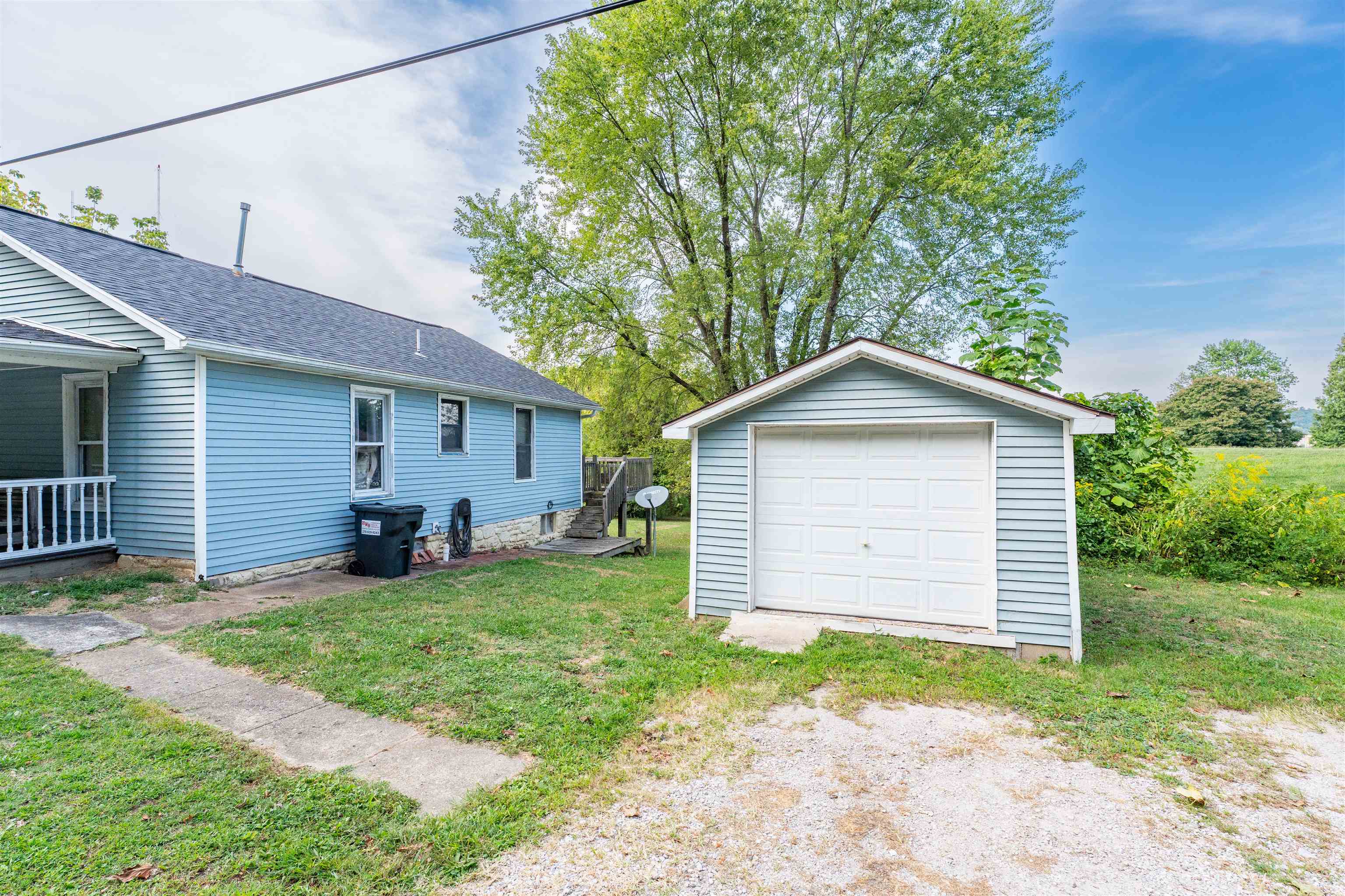 305 Harrison St., Hawesville, Kentucky 42348, 2 Bedrooms Bedrooms, ,1 BathroomBathrooms,Single Family Residence,For Sale,Harrison St.,93101