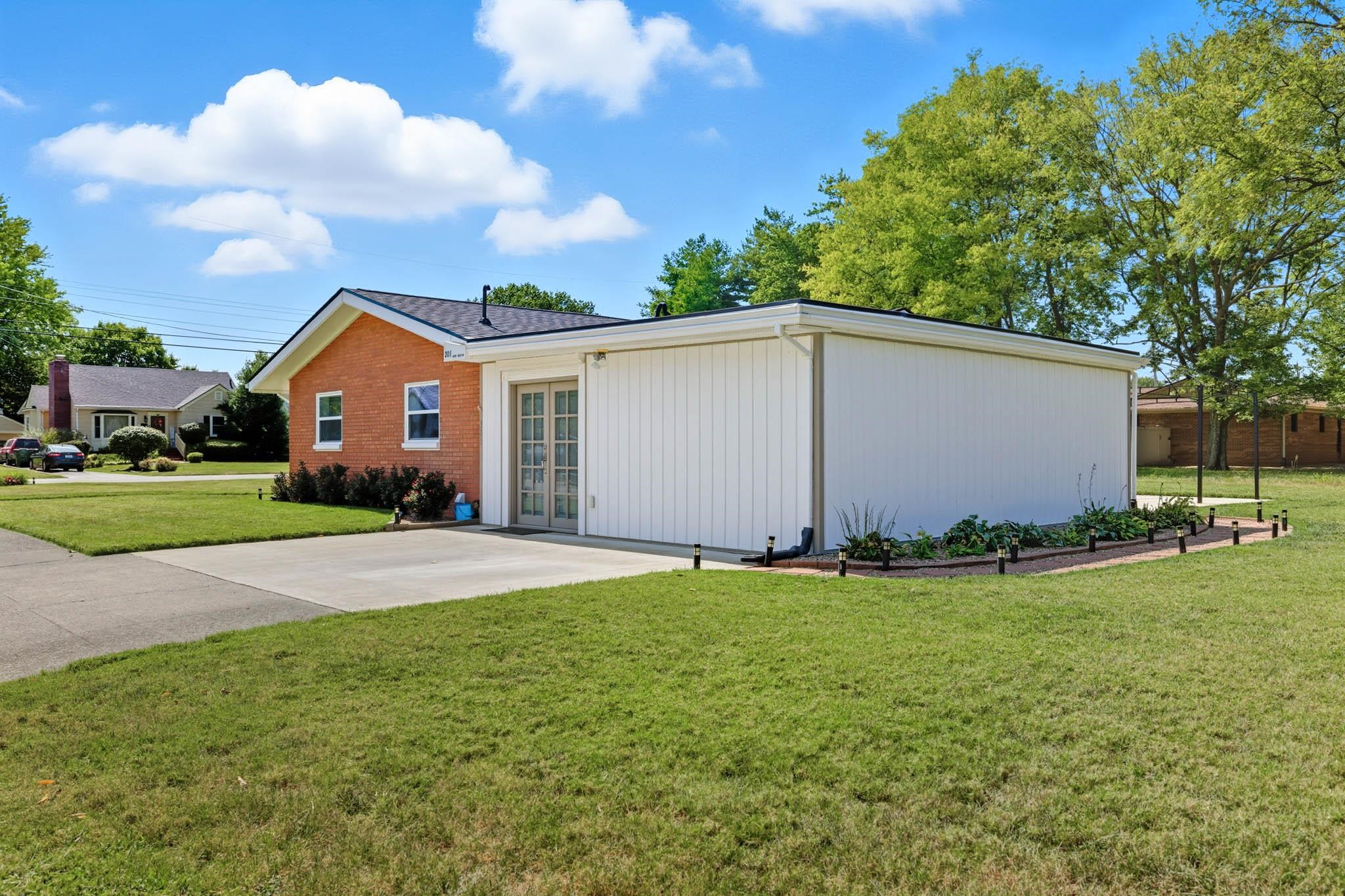 301 Legion Blvd., Owensboro, Kentucky 42303, 3 Bedrooms Bedrooms, ,2 BathroomsBathrooms,Single Family Residence,For Sale,Legion Blvd.,93103