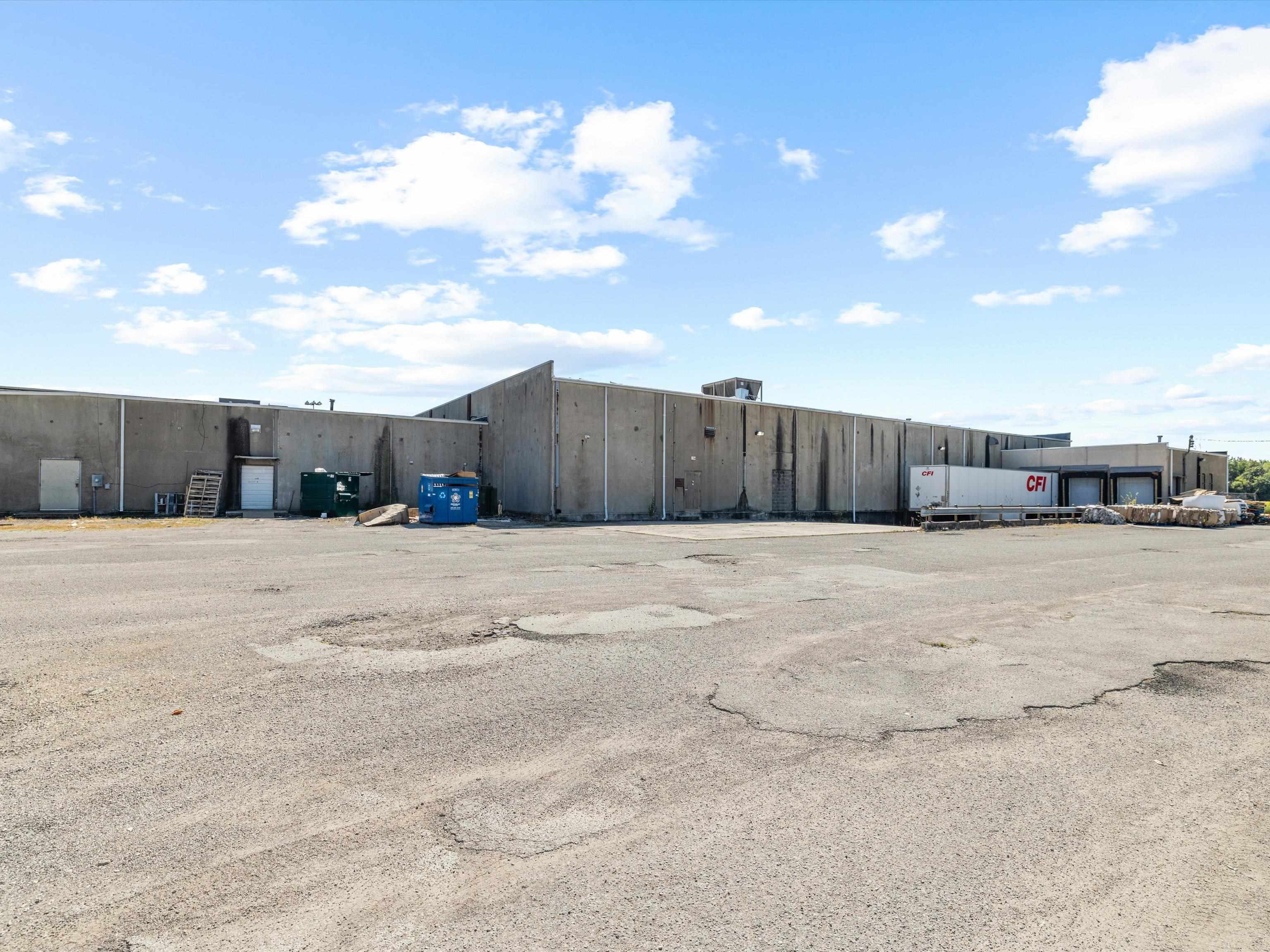 2845 Parrish Avenue, Owensboro, Kentucky 42301, ,Retail,For Sale,Parrish Avenue,93104