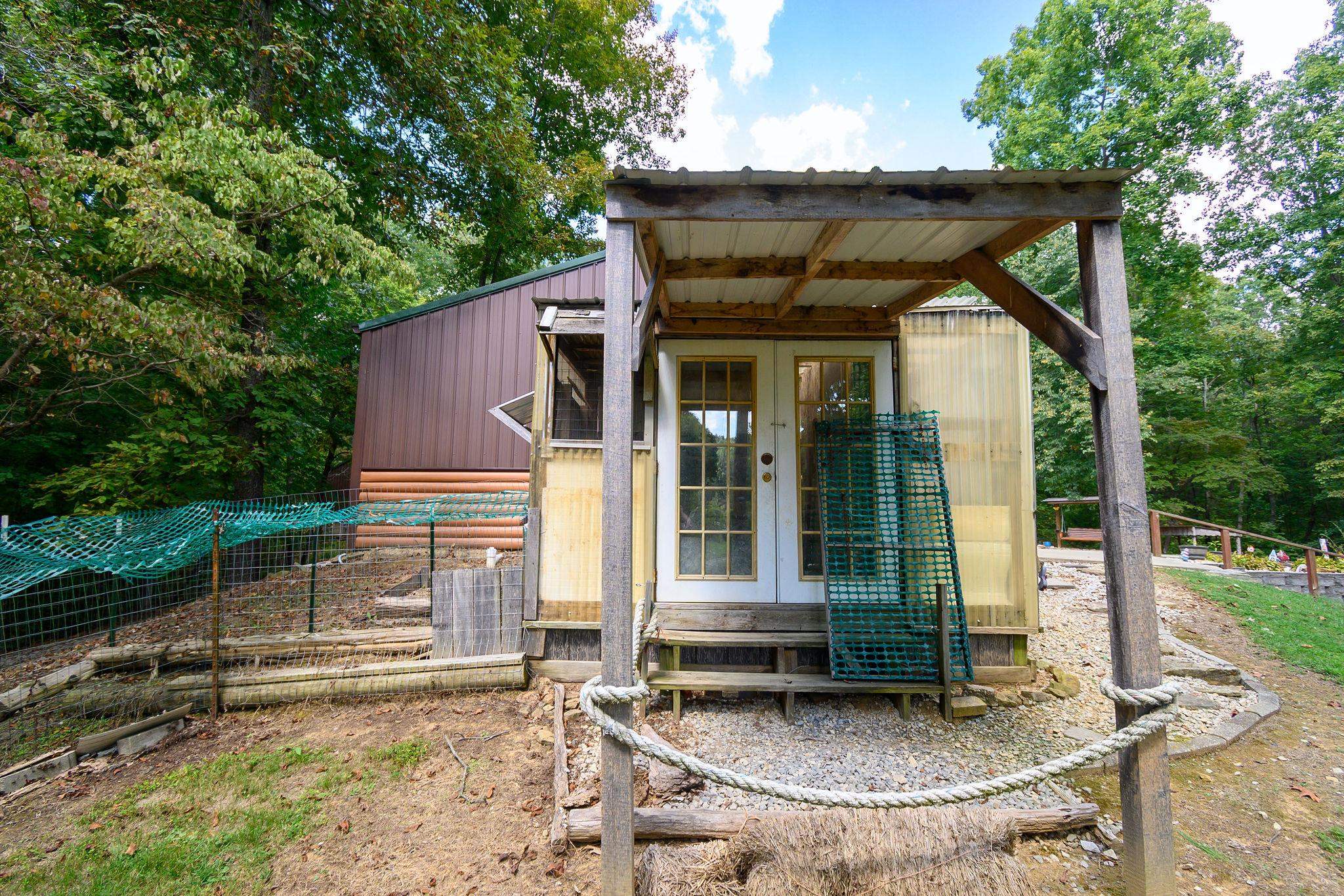 510 State Route 144 West, Hawesville, Kentucky 42348, 1 Bedroom Bedrooms, ,1 BathroomBathrooms,Single Family Residence,For Sale,State Route 144 West,93109