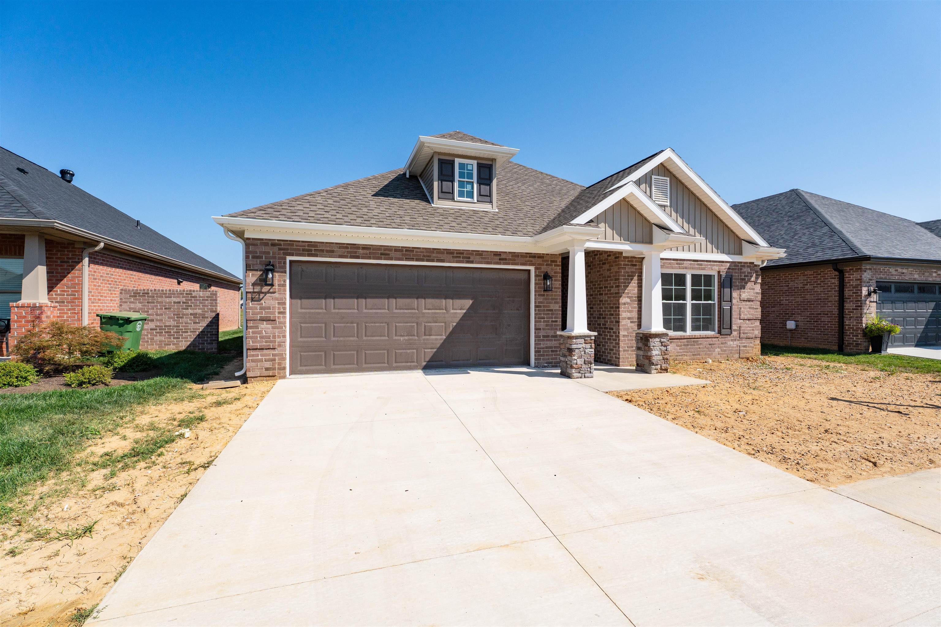 652 Stableford Circle, Owensboro, Kentucky 42303, 3 Bedrooms Bedrooms, ,2 BathroomsBathrooms,Single Family Residence,For Sale,Stableford Circle,93118